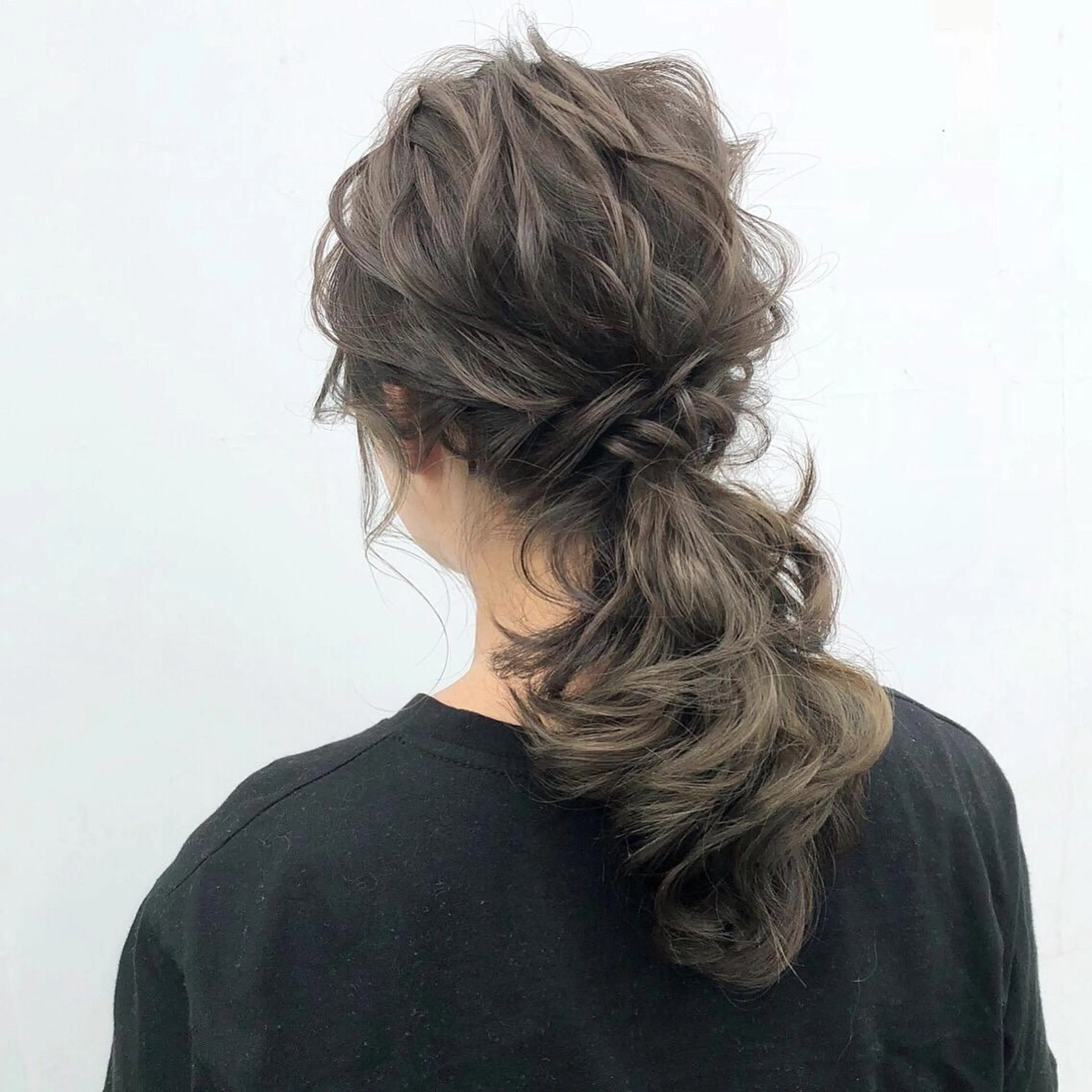 セミロング カラー ヘアアレンジ autre所属・大久保 ひでなりのヘアスタイル