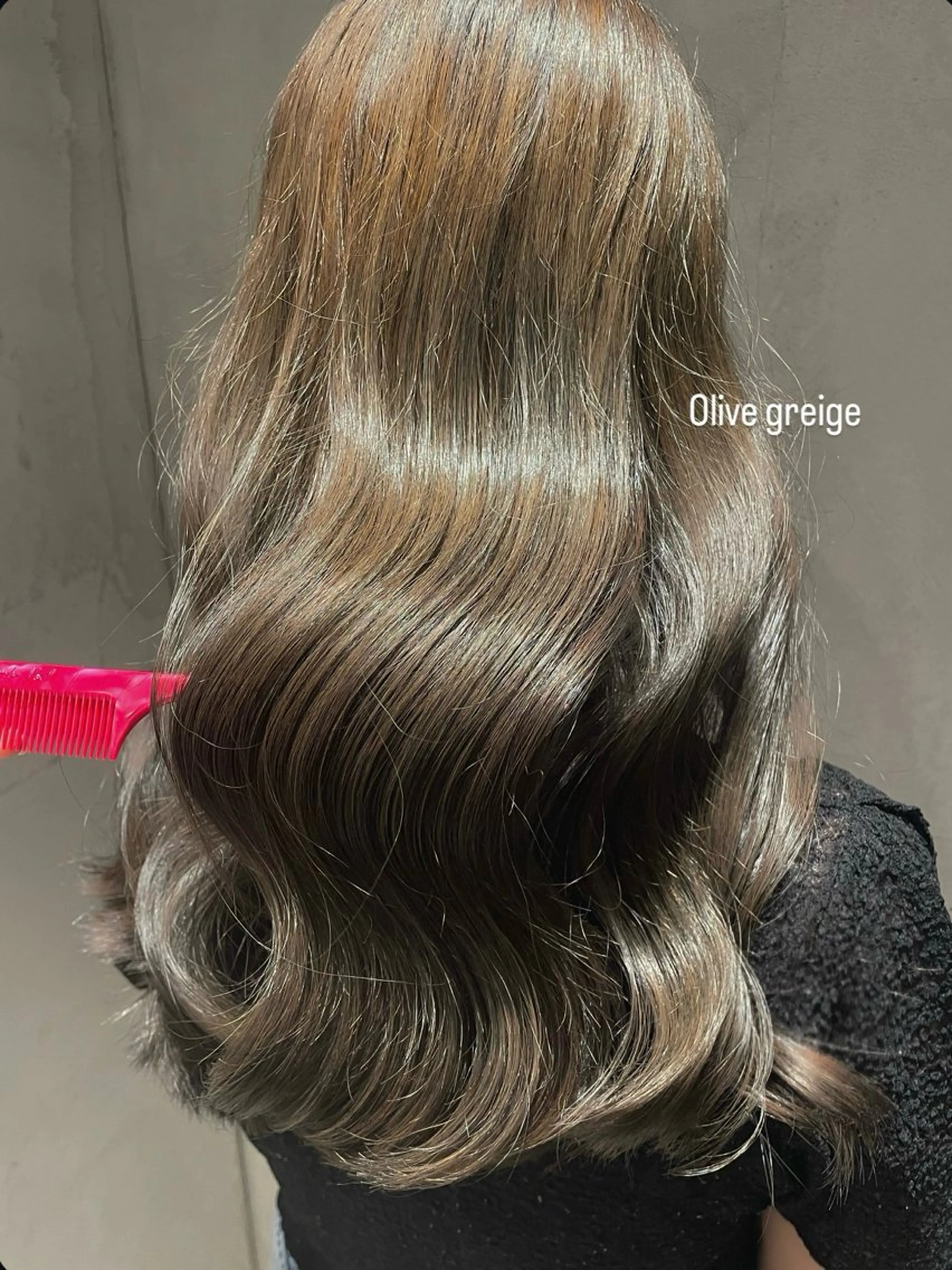 セミロング カラー グレージュ オリーブグレージュ オリーブグレー Amery kanazawahakkei所属・Luna ☾ ໋のヘアスタイル