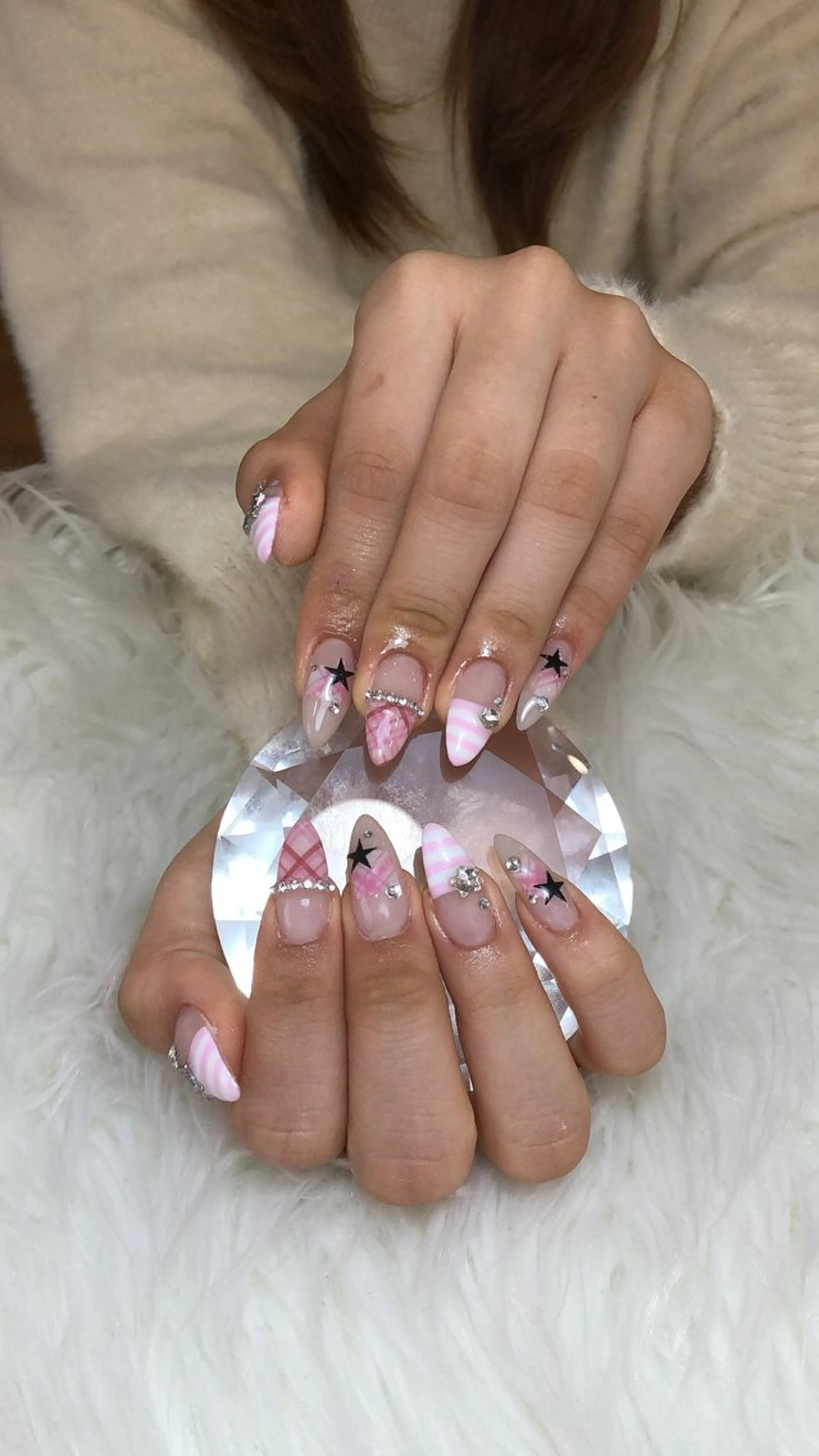 ネイル アートネイル 長さ出し グラデーション マグネットネイル ニュアンスネイル ハンドネイル Risu Nails Salon 代々木所属・リス ネイルのネイルデザイン