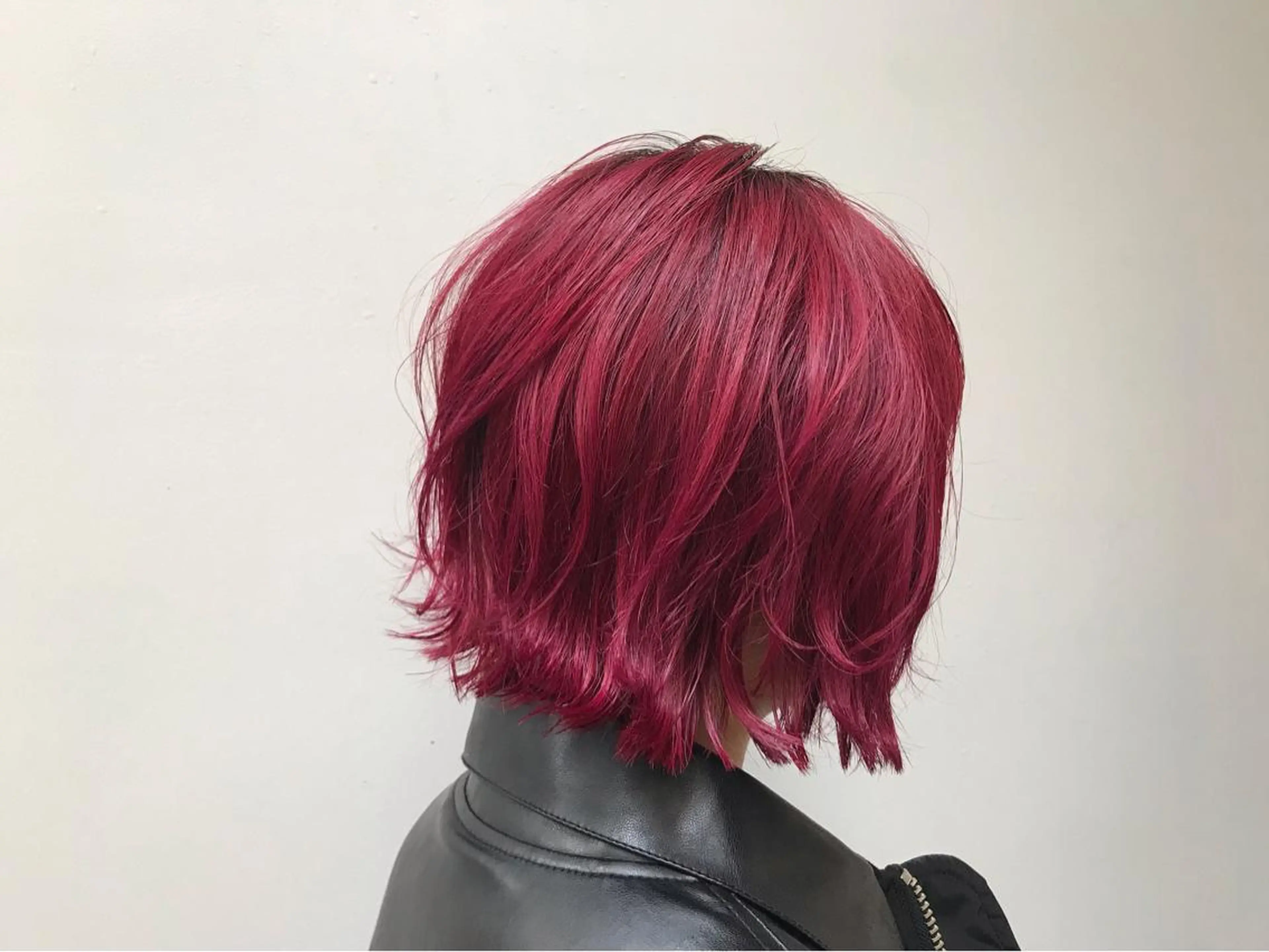 ショート カラー ブリーチ ピンクカラー g  hair design所属・土屋 紗也果のヘアスタイル