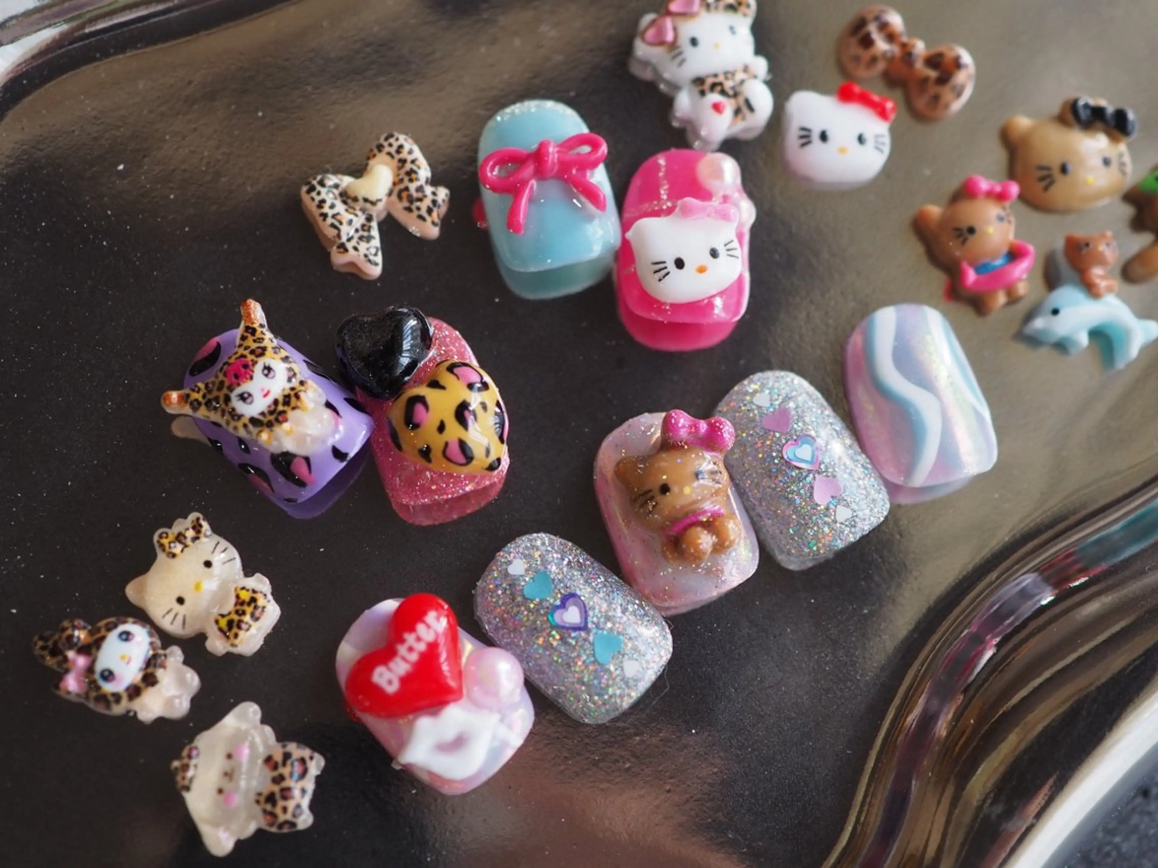 ネイル ハンドネイル glaNje shioriのネイルデザイン