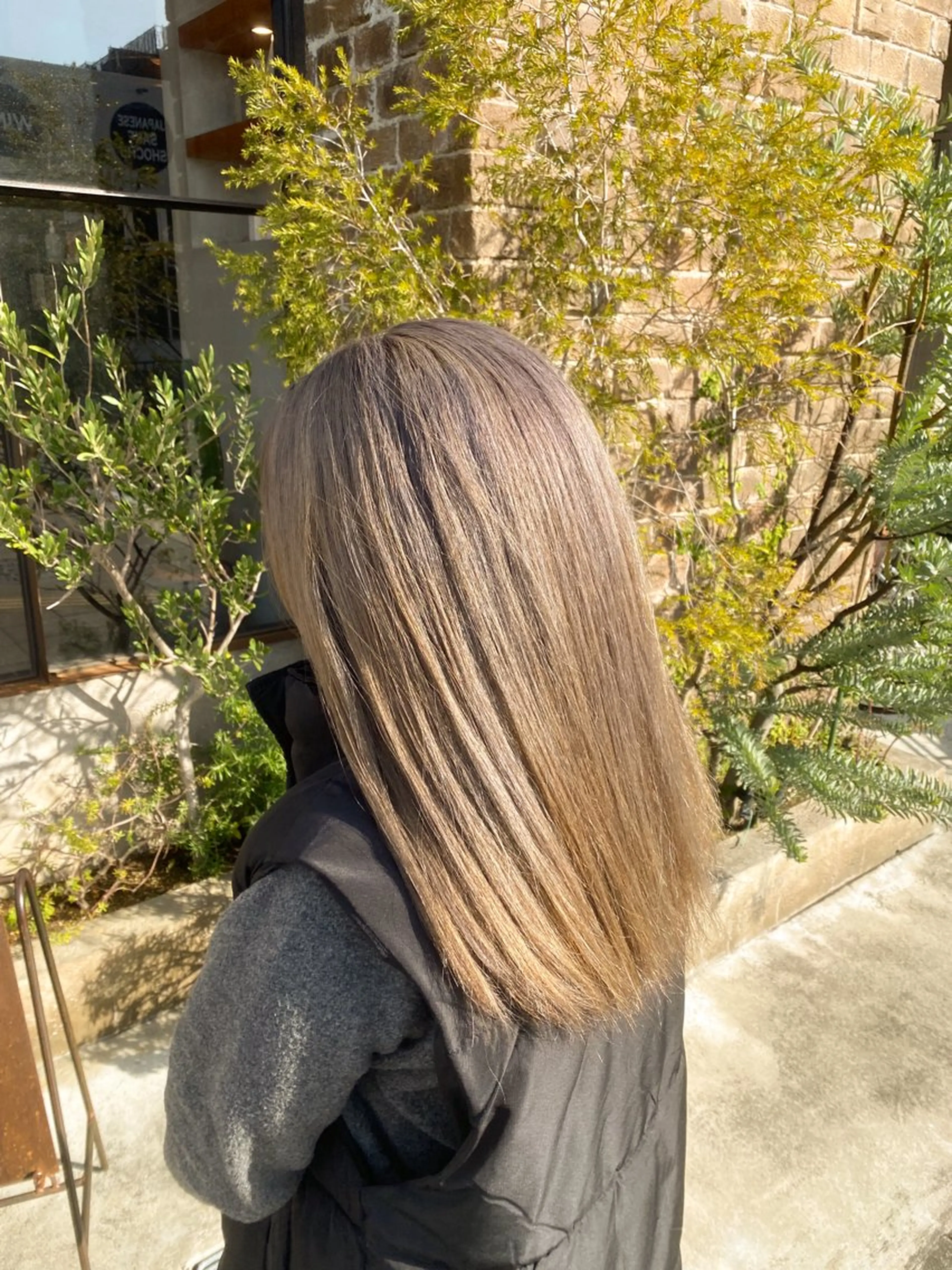 ロング カラー ベージュカラー ブリーチ ミルクティーベージュ si所属・タカラ ケイスケ /大阪/梅田美容室/のヘアスタイル