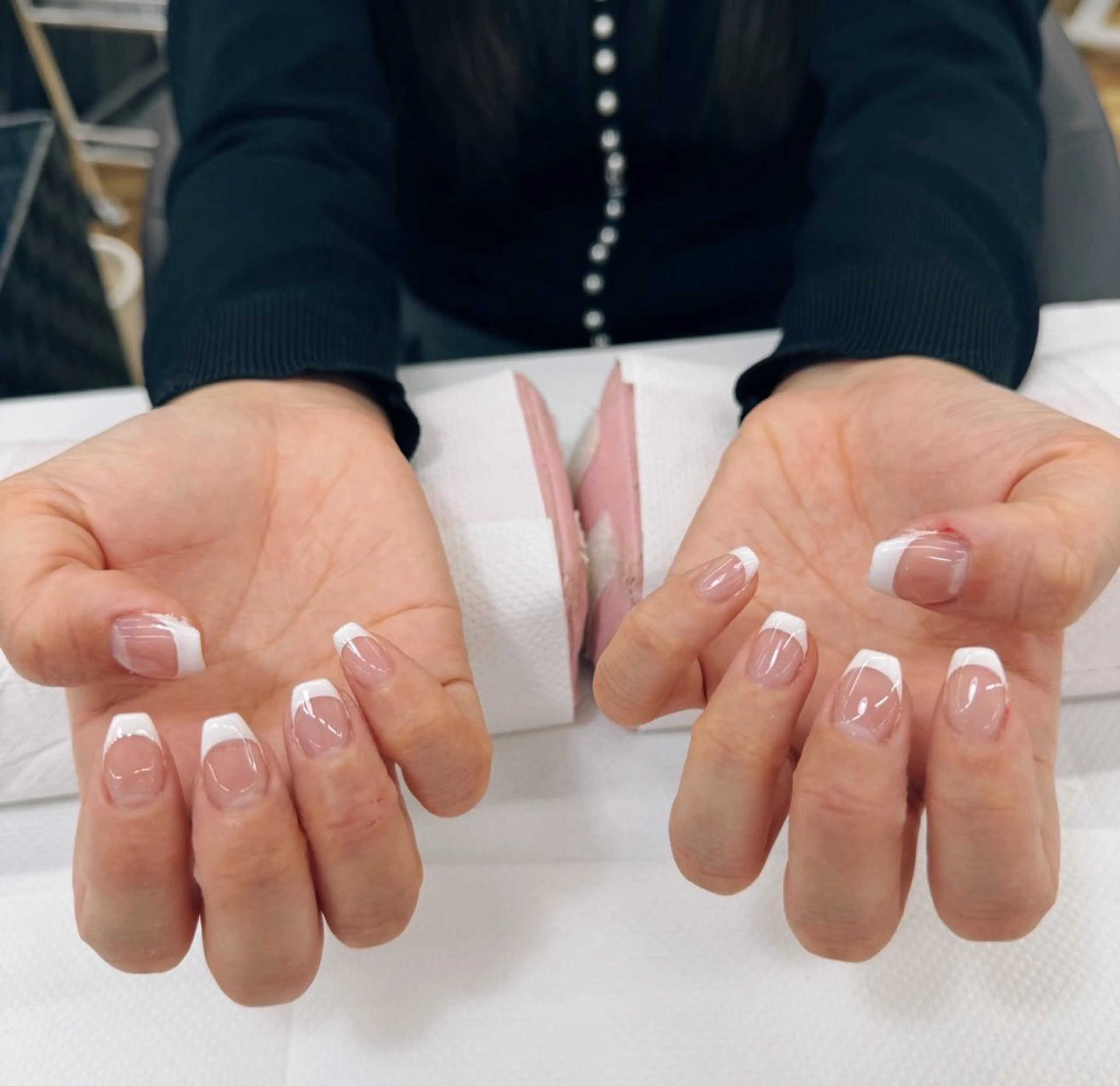 ネイル フレンチネイル ハンドネイル 【MAXKELLY】 Shiotaのネイルデザイン