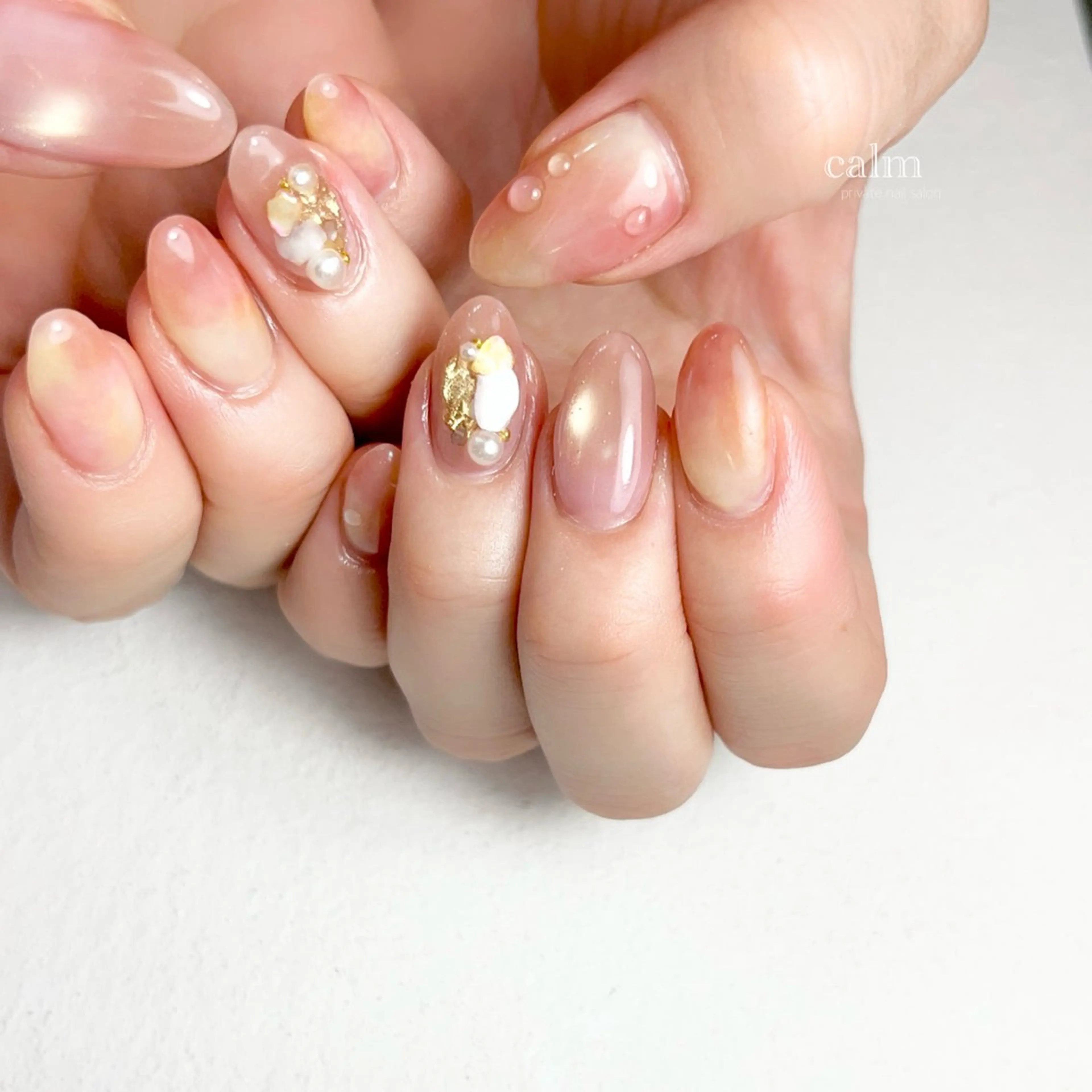 ネイル ハンドネイル calm 〔ｶｰﾑ〕のネイルデザイン