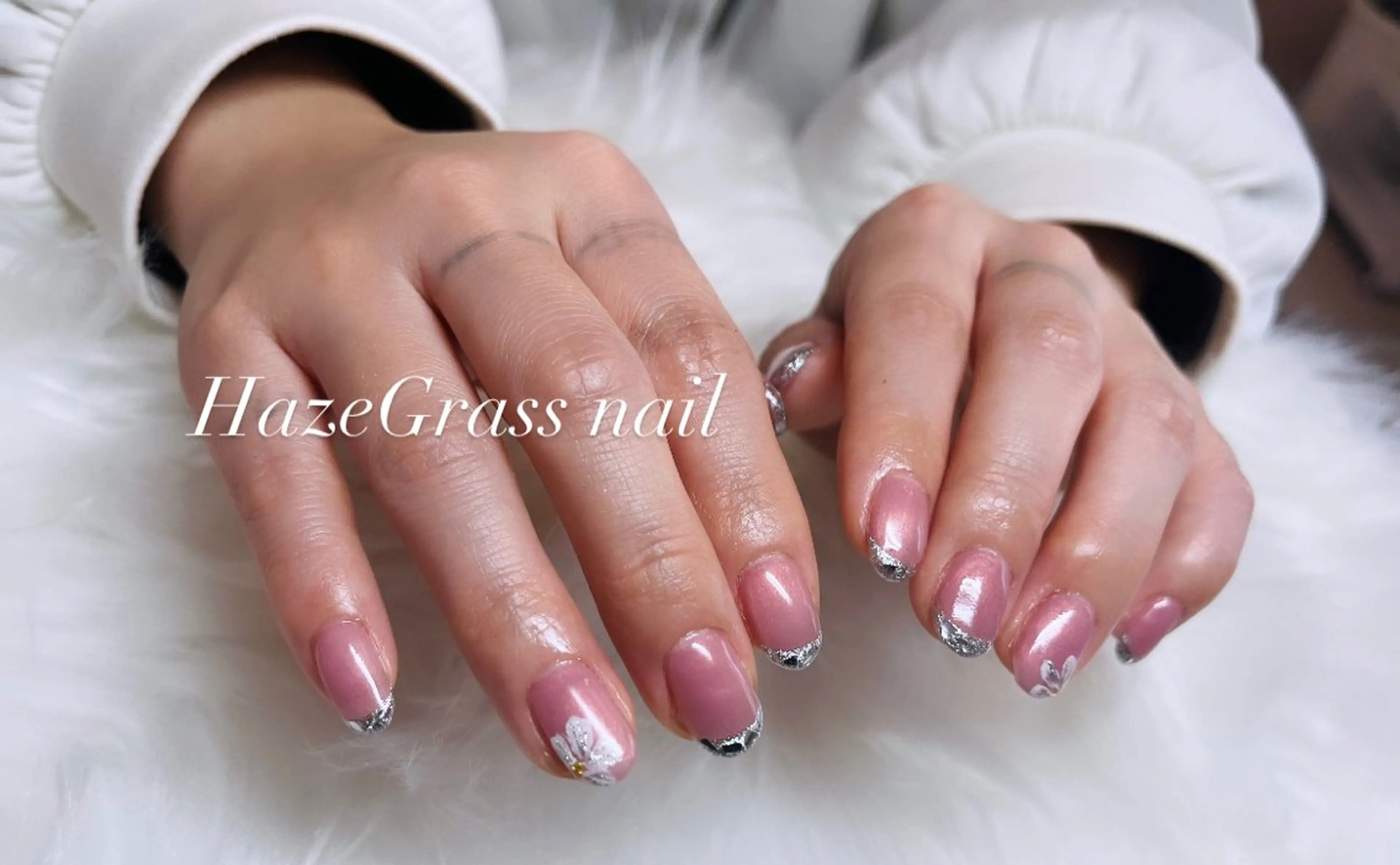 ネイル フレンチネイル ガラスフレンチ HazeGrass NAILのネイルデザイン