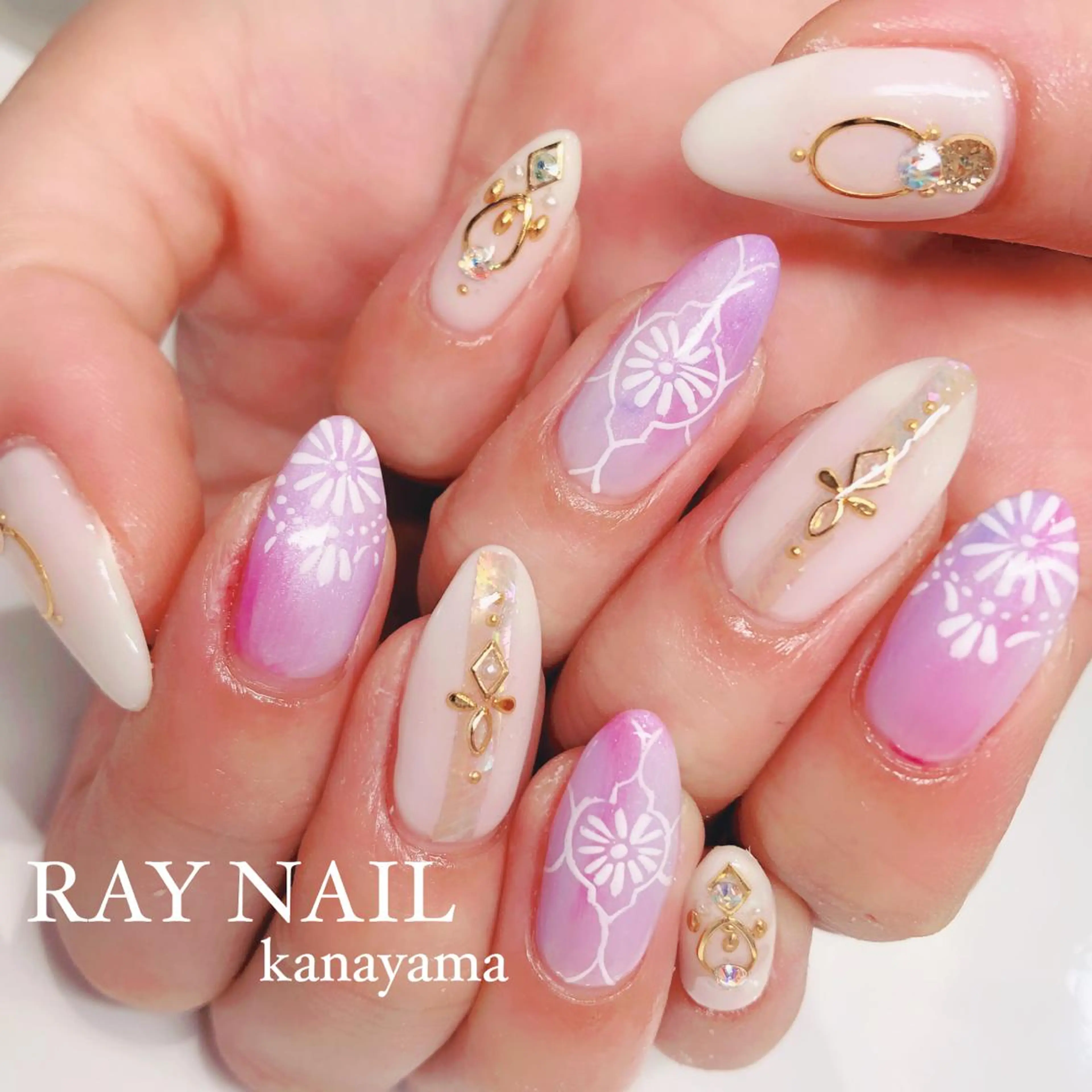 ネイル アートネイル Arowa 伊田のネイルデザイン