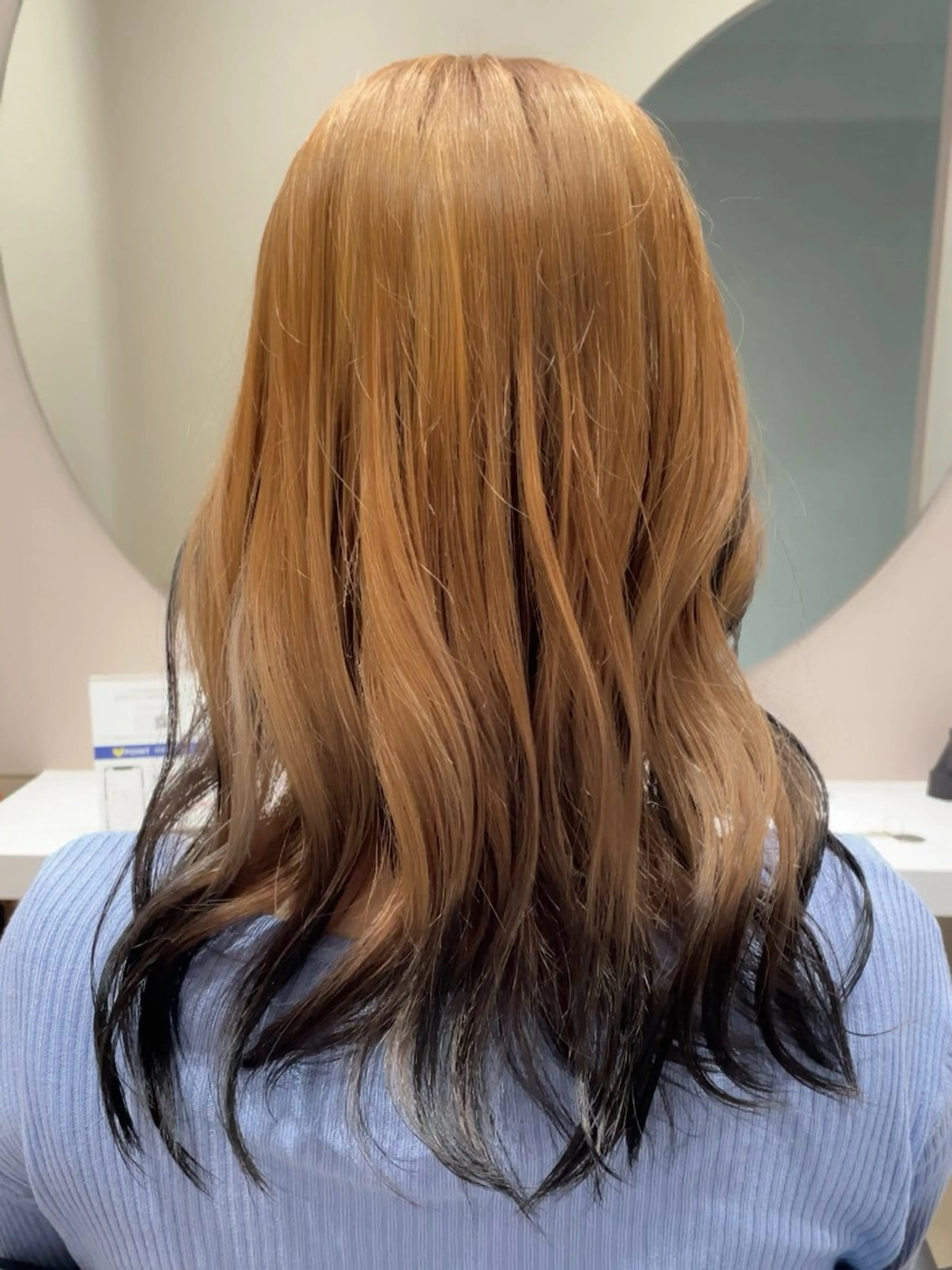 ロング カラー 佐野 えり奈のヘアスタイル