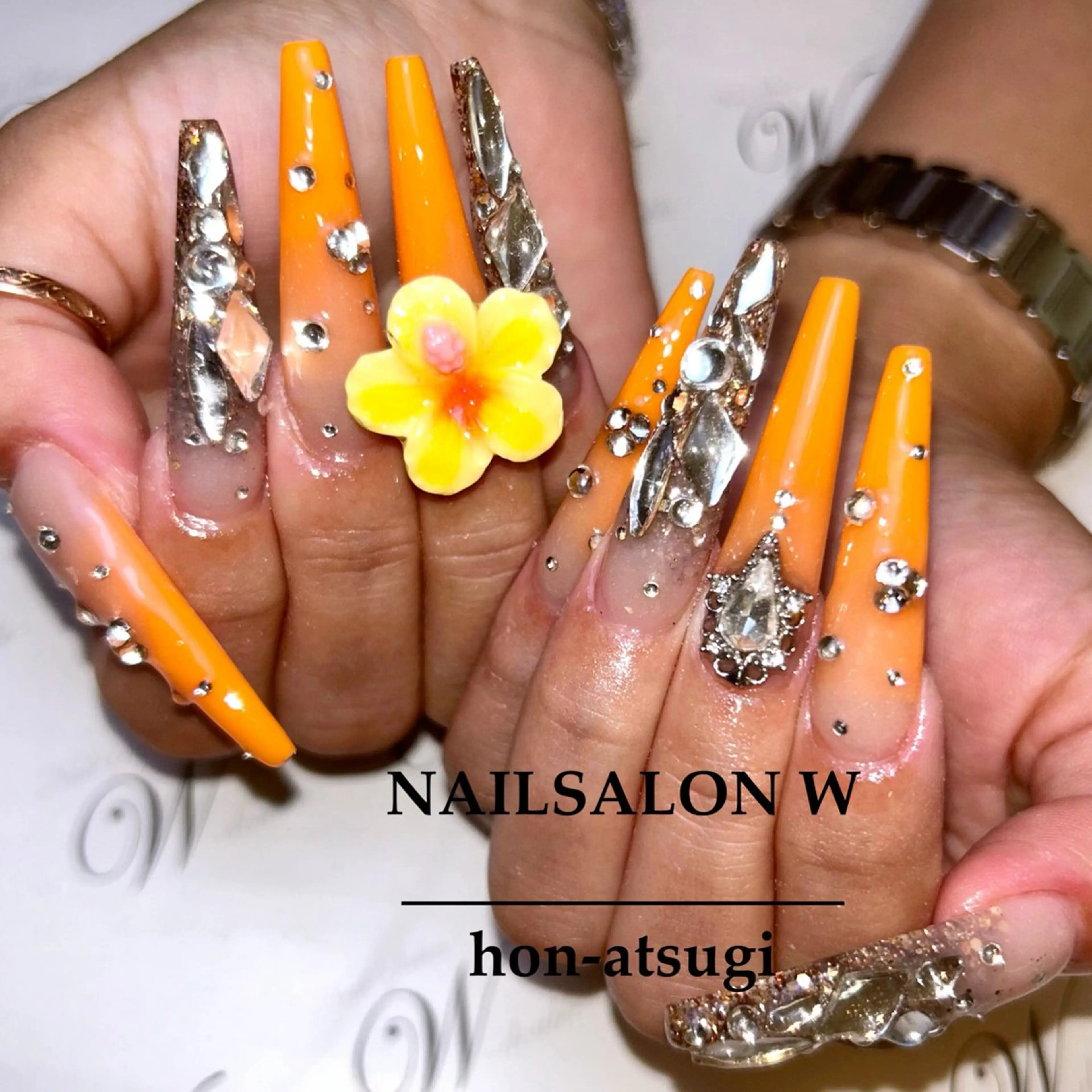 ロング ロング ハンドネイル ネイルサロン ダブルのネイルデザイン