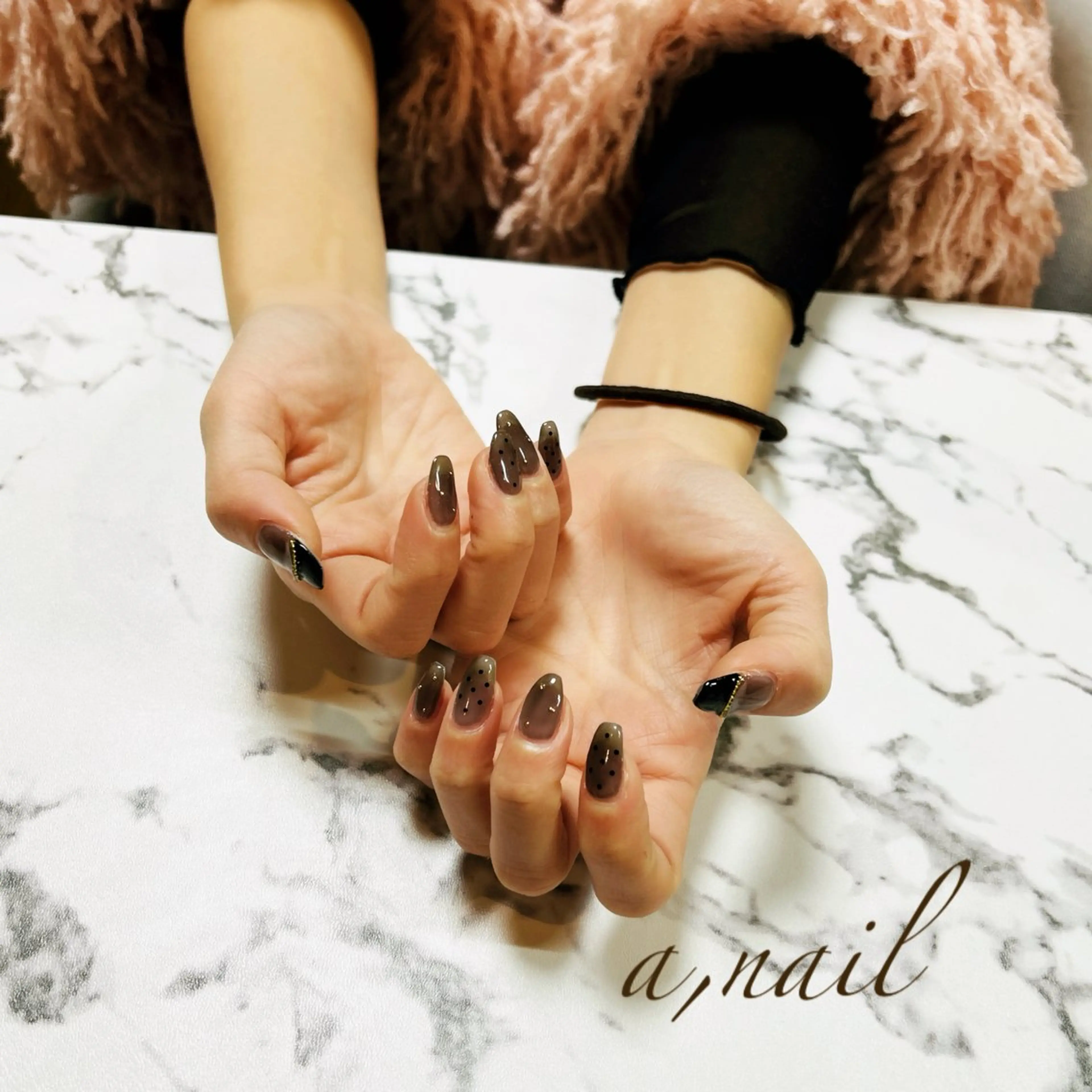 ネイル フットネイル ジェルネイル グラデーション オフィスネイル ワンカラーネイル ハンドネイル ネイルサロン エーネイルのネイルデザイン