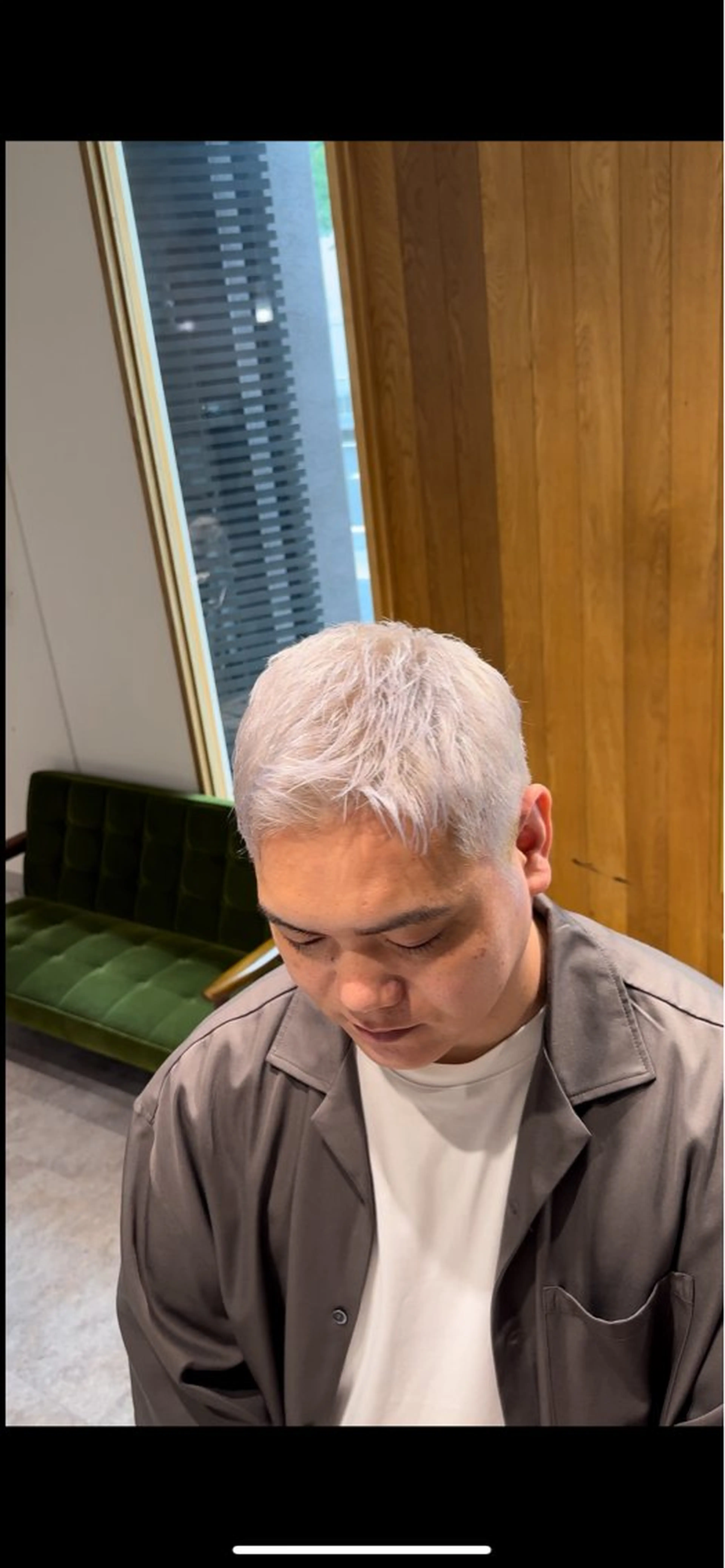 ショート カラー メンズ メンズブリーチ メンズハイトーン ブリーチ ハイトーンカラー MONIQA所属・🐲RYUKI メンズブリーチのヘアスタイル