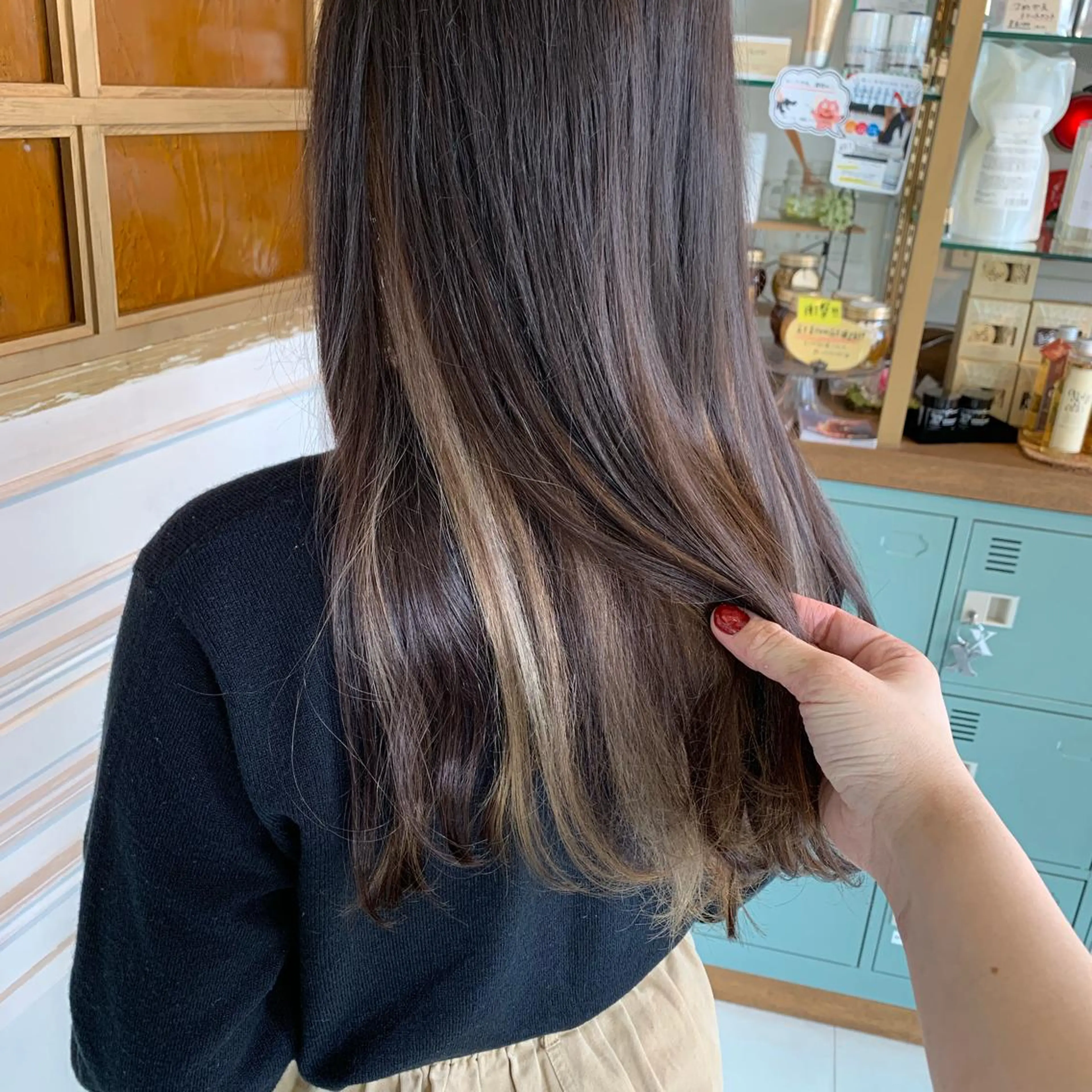 ロング カラー ベージュカラー ブリーチ インナーカラー 👑満足度1000% 重村 春奈👑のヘアスタイル