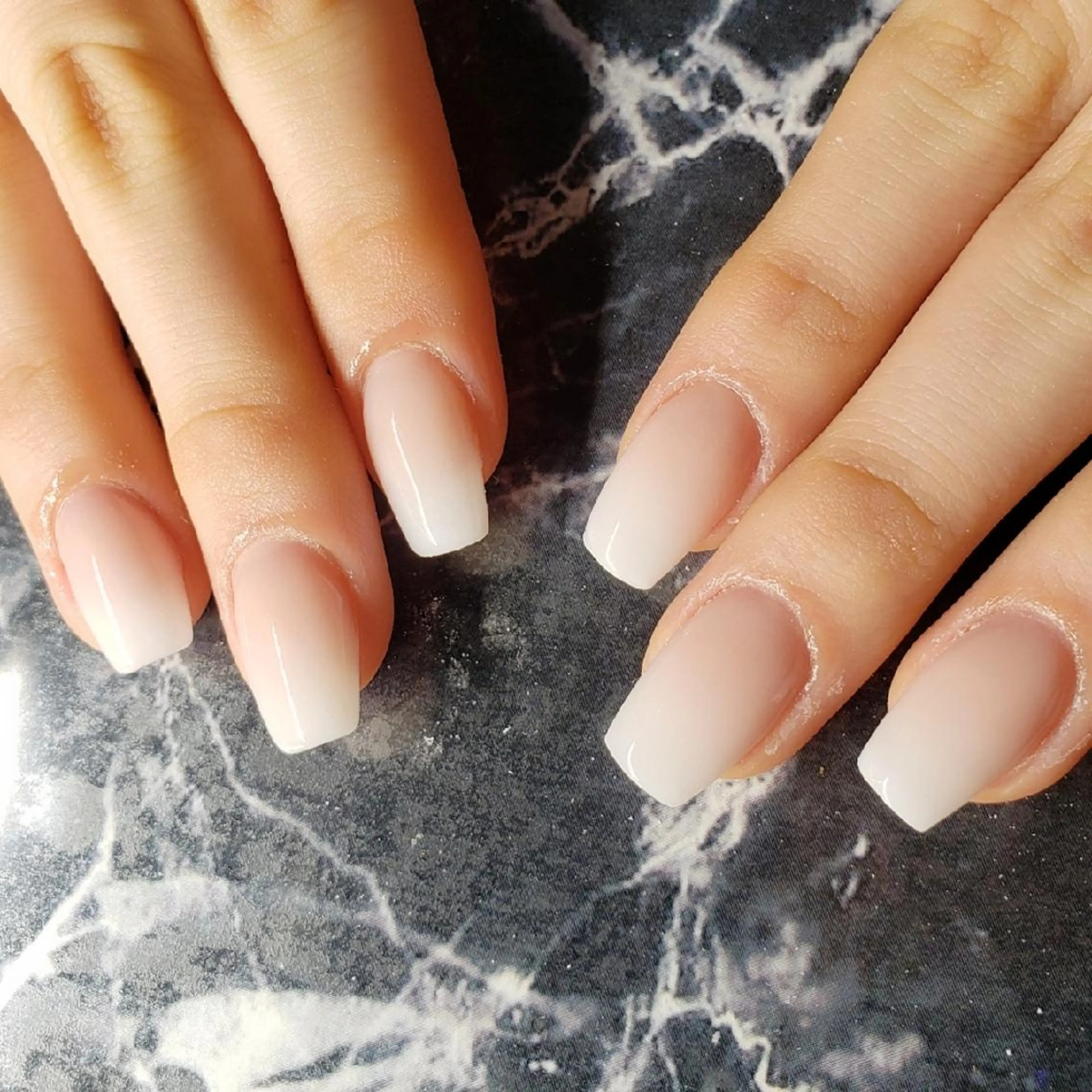 ショート ネイル ハンドネイル クロキ 。のネイルデザイン