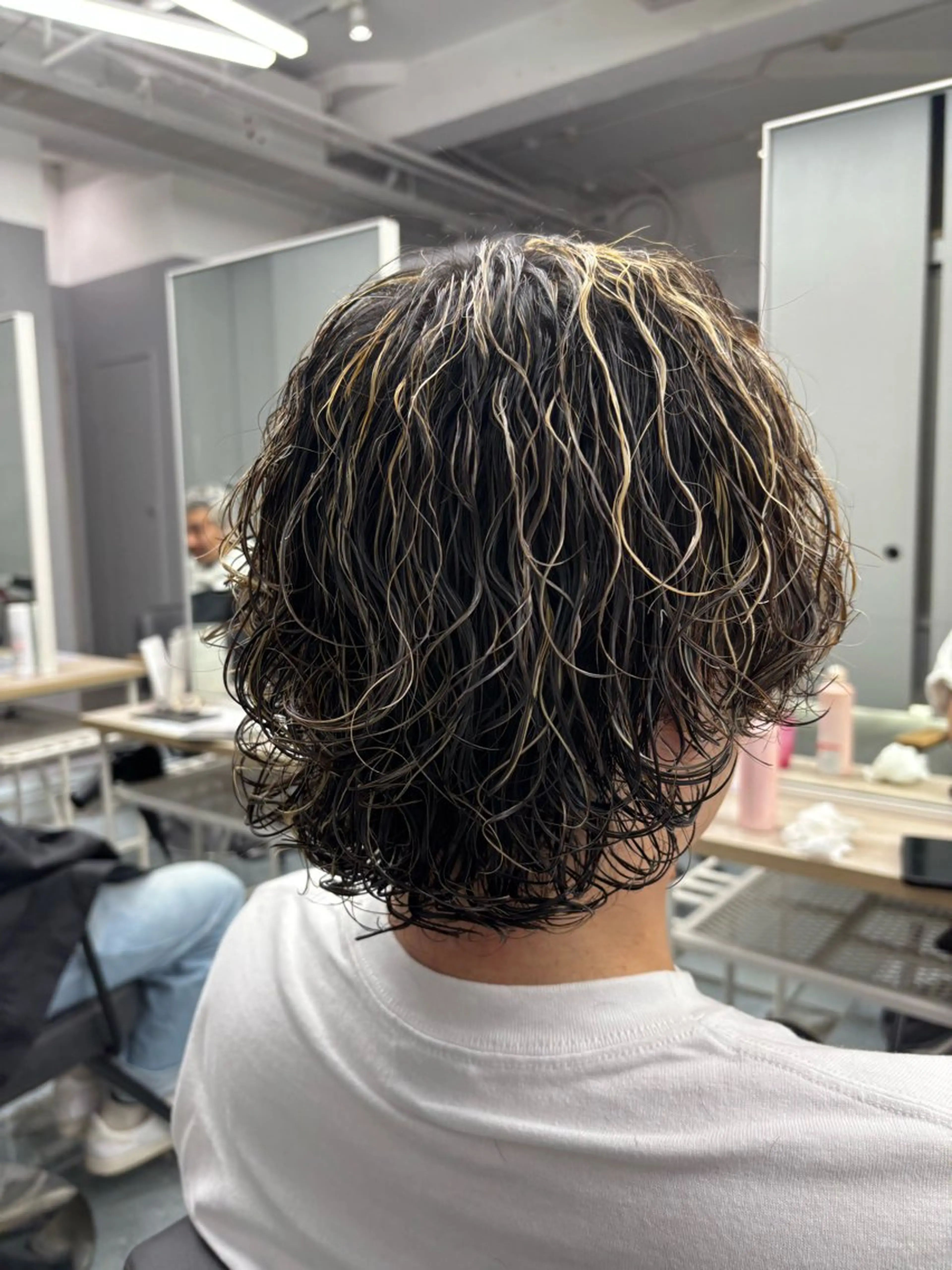 カラー パーマ メンズ メンズメッシュ メンズパーマ メッシュ メンズパーマ/韓国 ヘア/Mino🤍のヘアスタイル