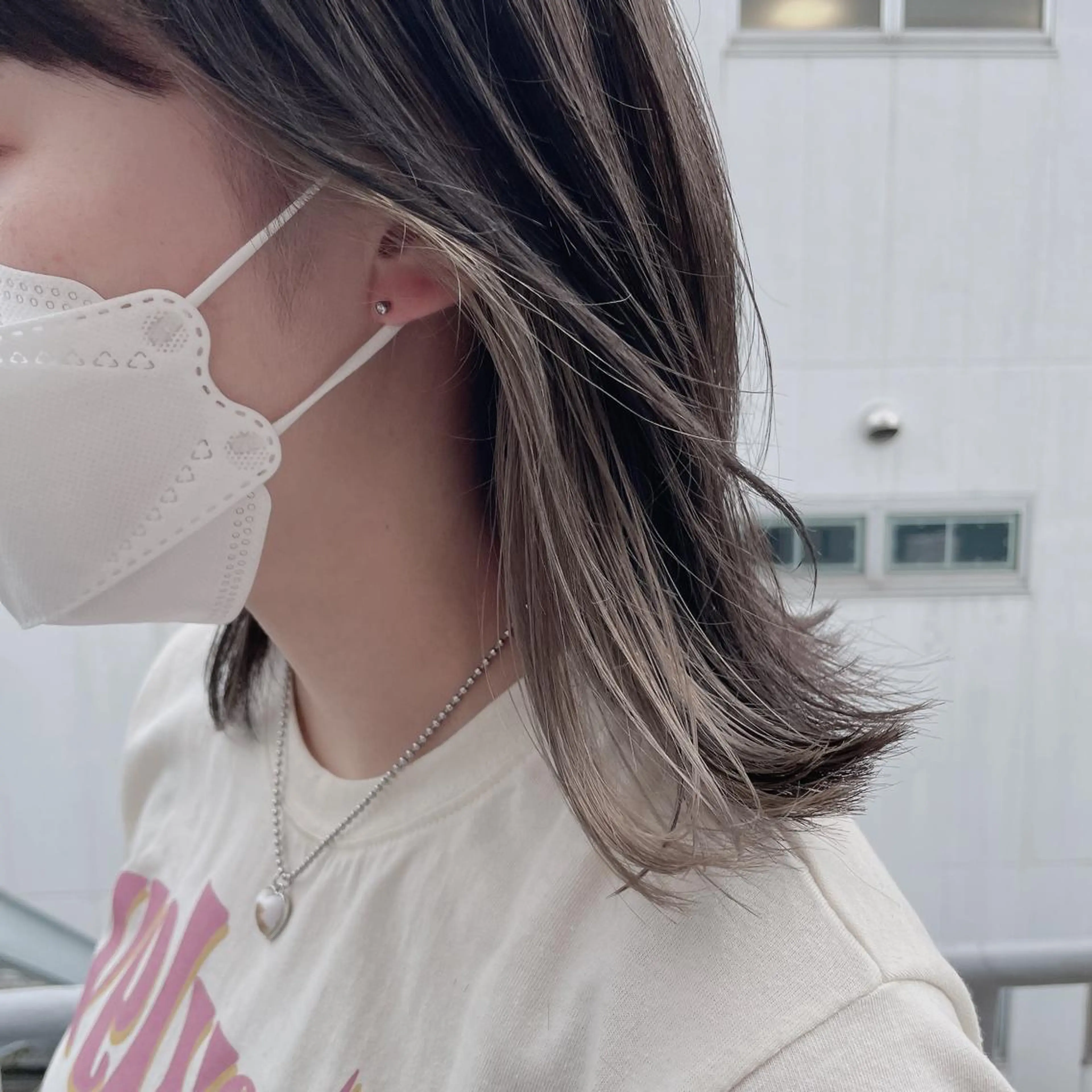 ミディアム カラー 韓国レイヤー 似合わせカラーのヘアスタイル