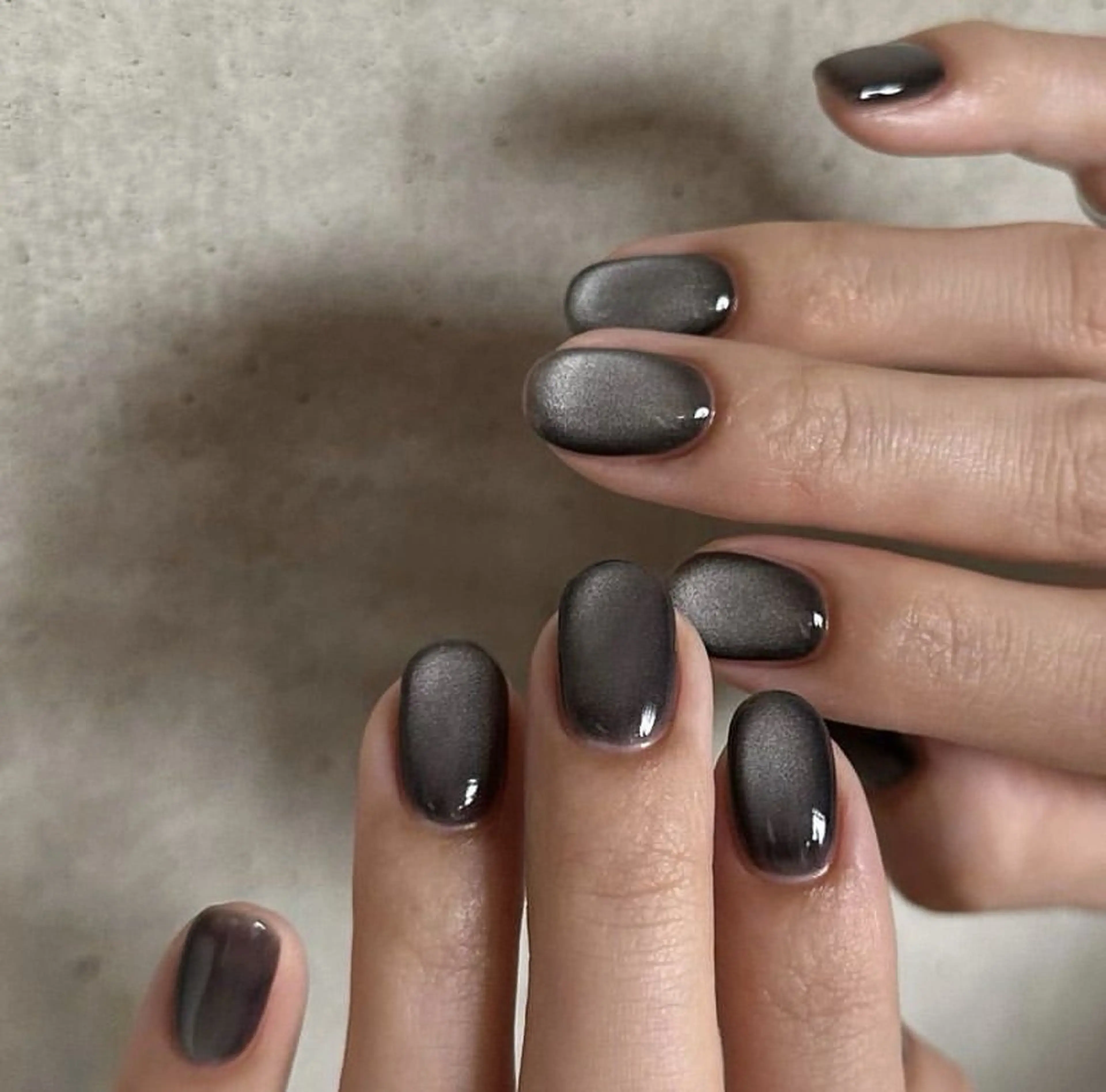 マグネットネイル🧲💅(オフなし❌)¥1100でパラジェルに変更可能👍✨の写真