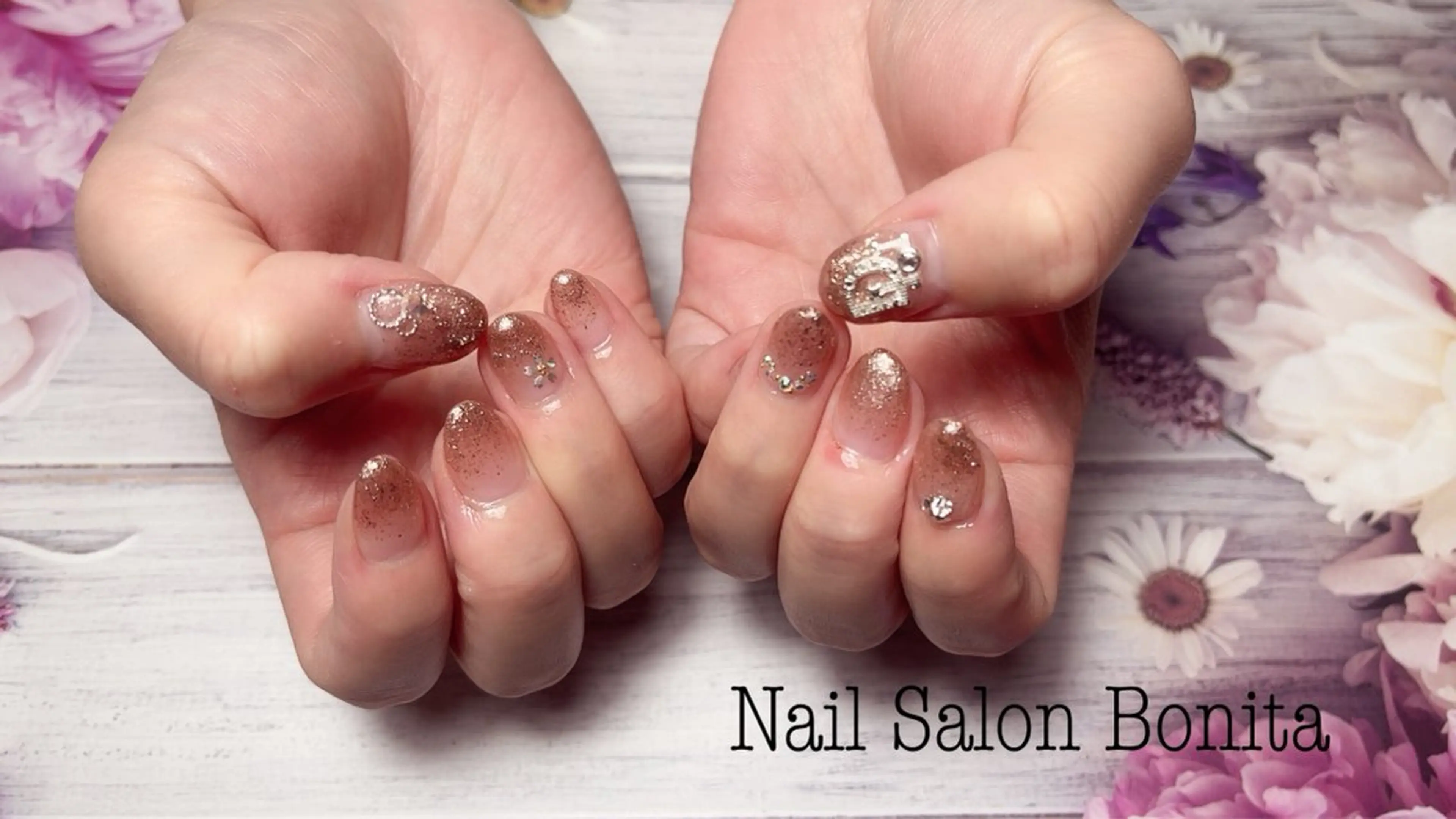 ネイル Nail Salon Bonita所属・フィルイン施術 SHIZUKAのネイルデザイン