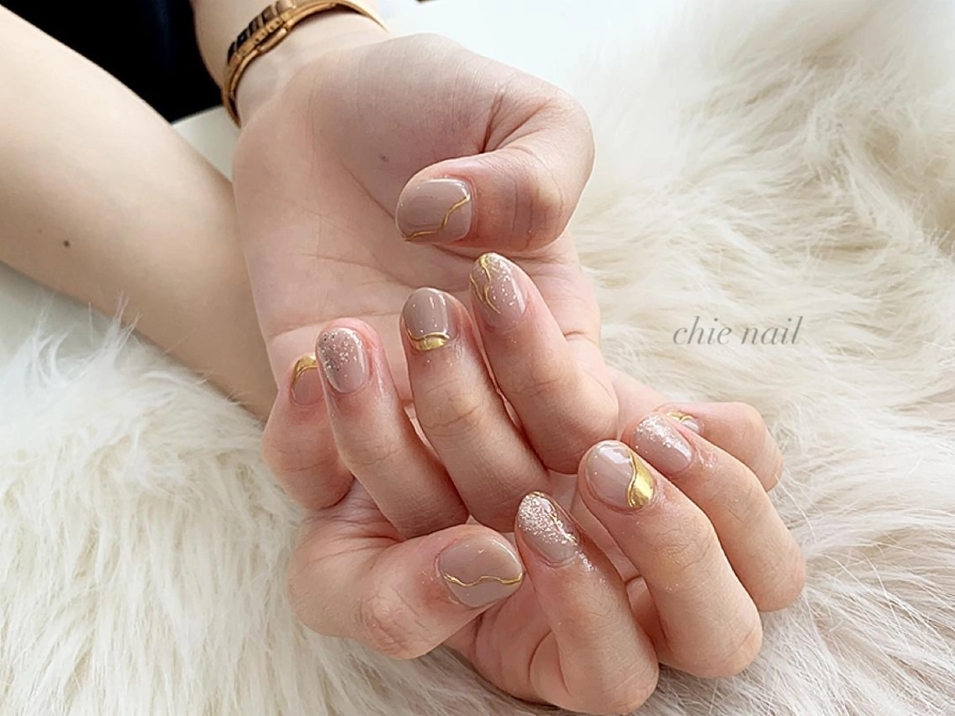 ネイル ミラーネイル ハンドネイル 森ノ宮❤︎ chieのネイルデザイン