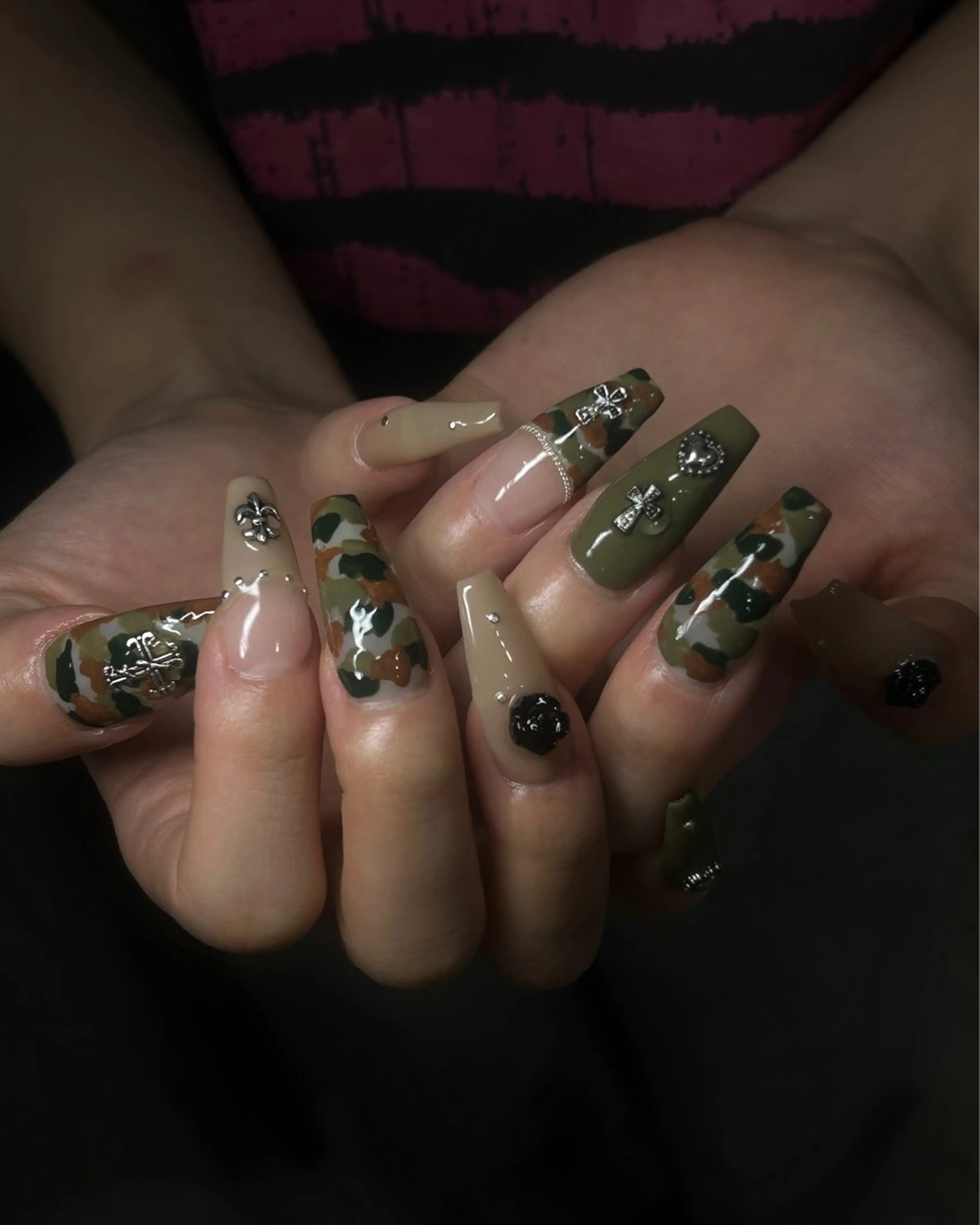 ネイル ハンドネイル Haluca 長さ出し🍀のネイルデザイン