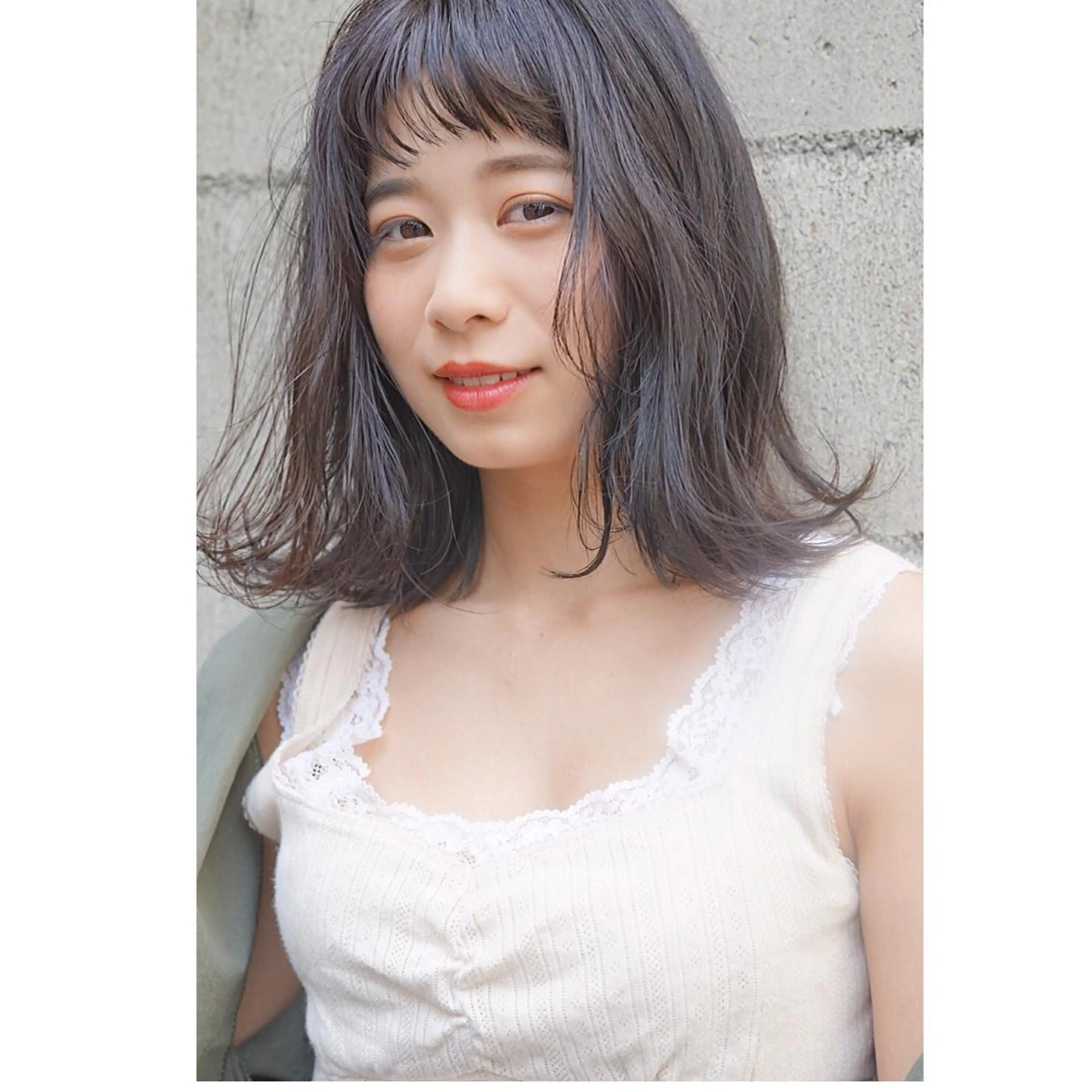 ミディアム ✨艶ブリーチカラー ✨四ノ宮裕己のヘアスタイル