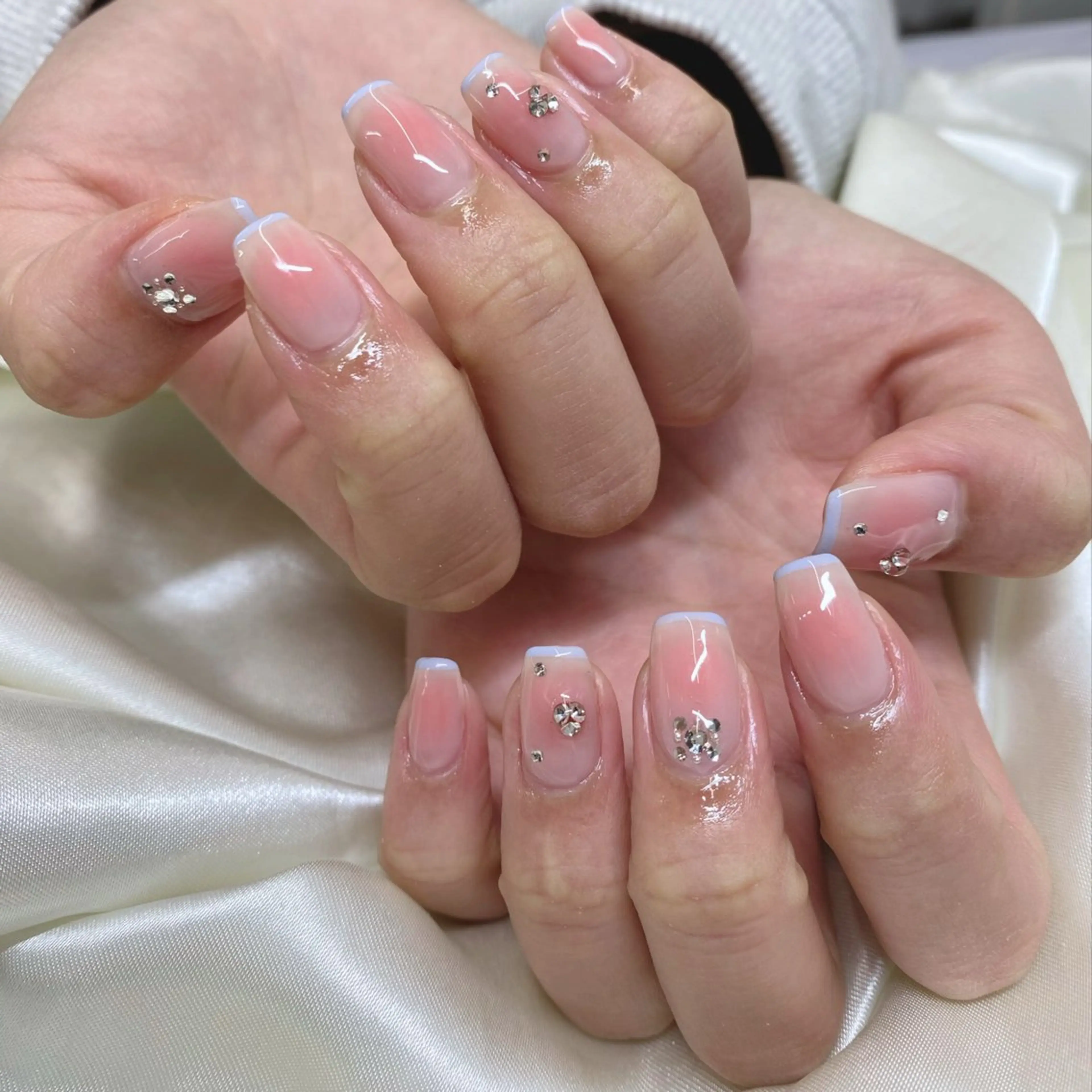 ネイル ハンドネイル 【LILY】 ainaのネイルデザイン