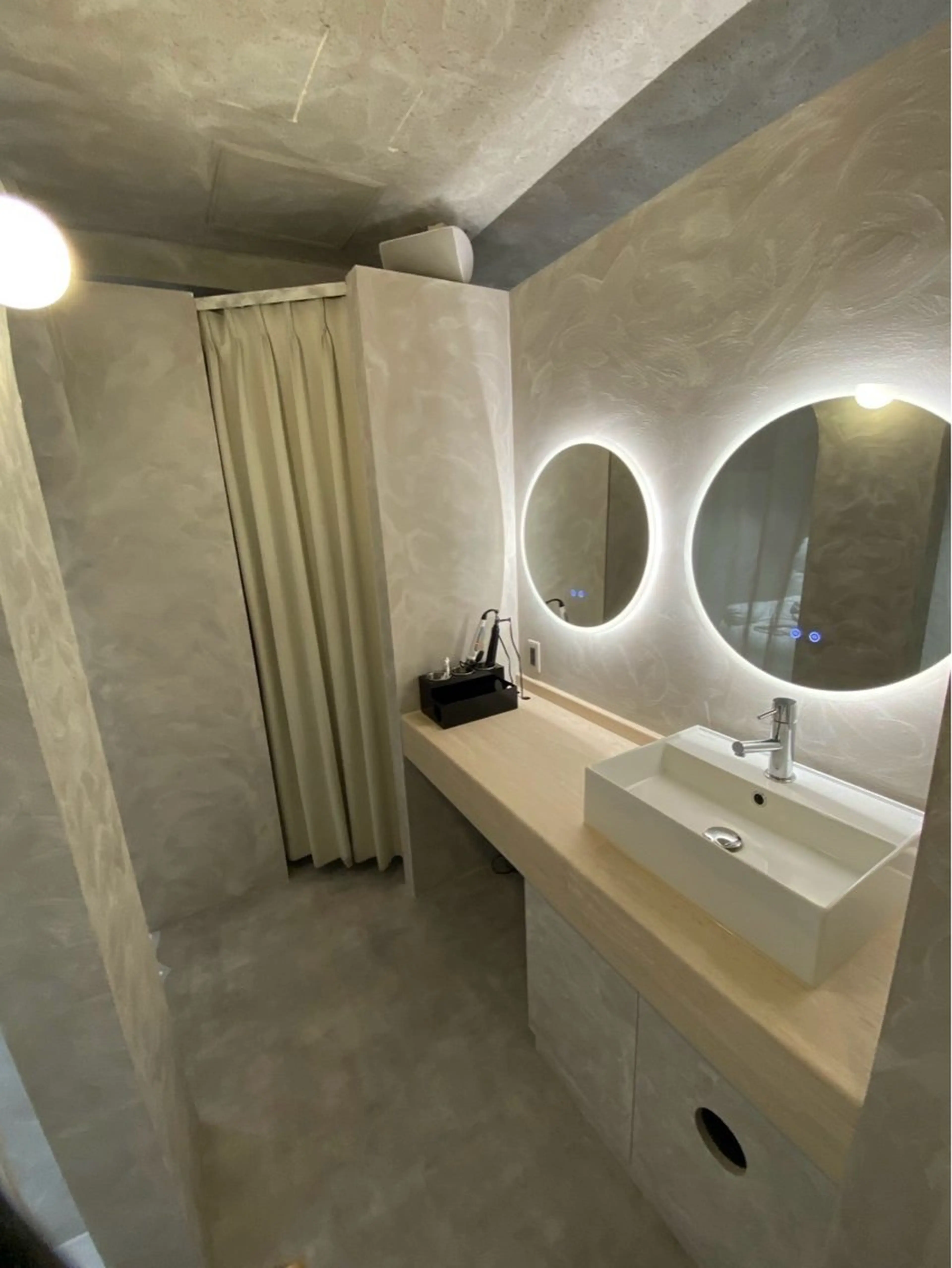 fein. Miyu🎀のマツエク・マツパデザイン