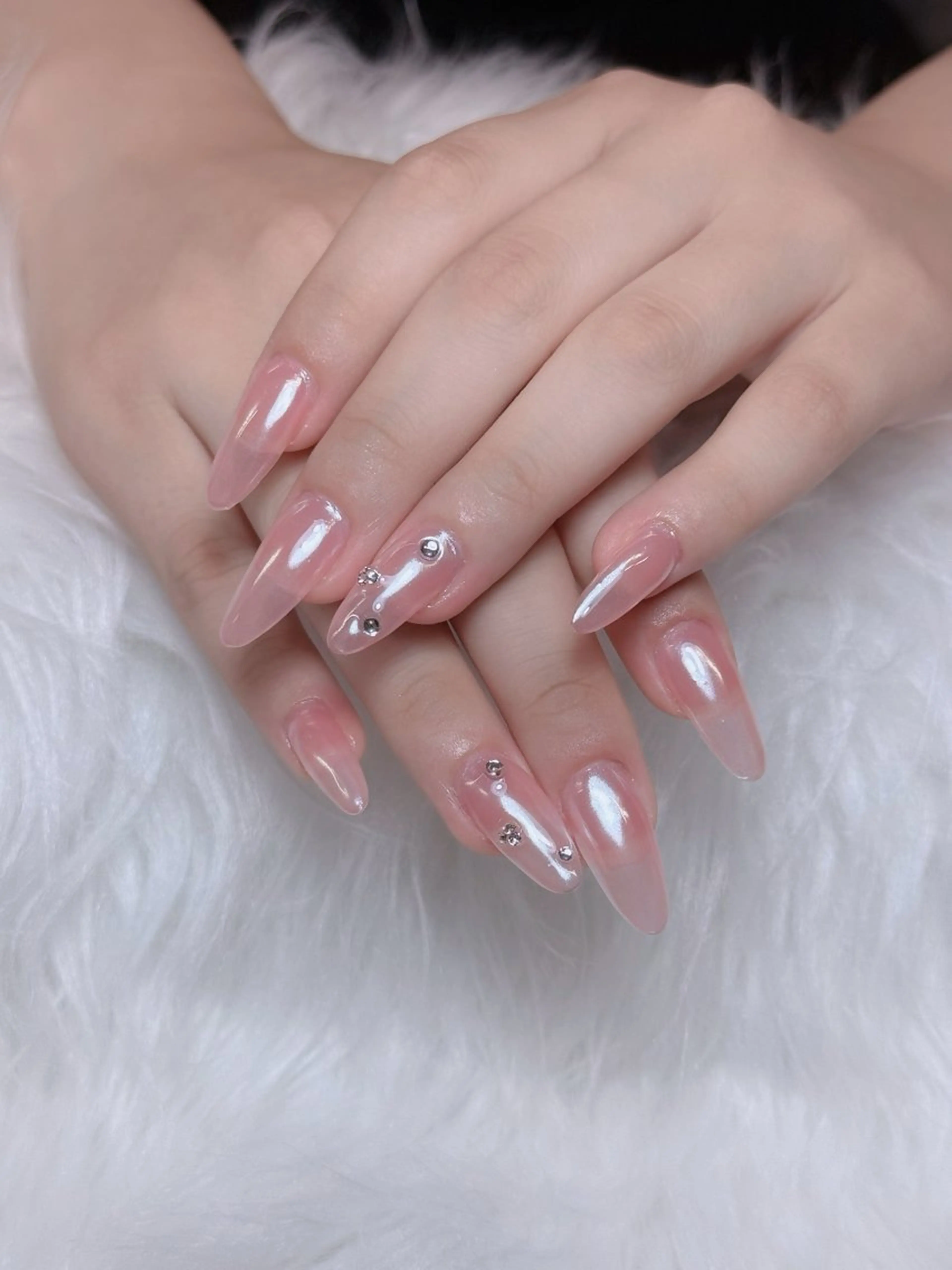 ネイル オーロラネイル チークネイル フットネイル フレンチネイル 韓国ネイル ハンドネイル Lumi Nailのネイルデザイン