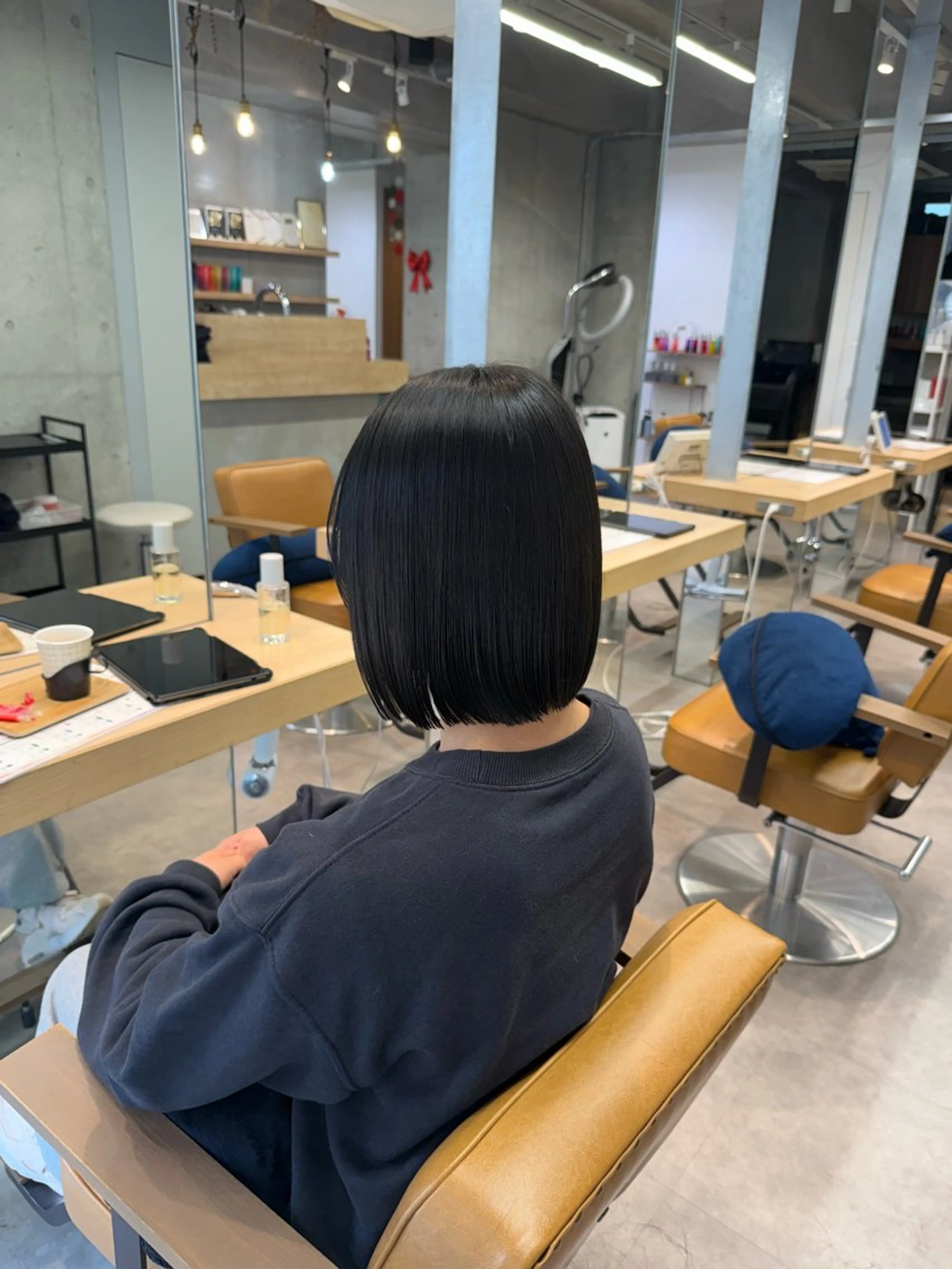 ミディアム カット ヘアカラー トリートメント 透明感/艶カラー/ ゆな🫧のヘアスタイル