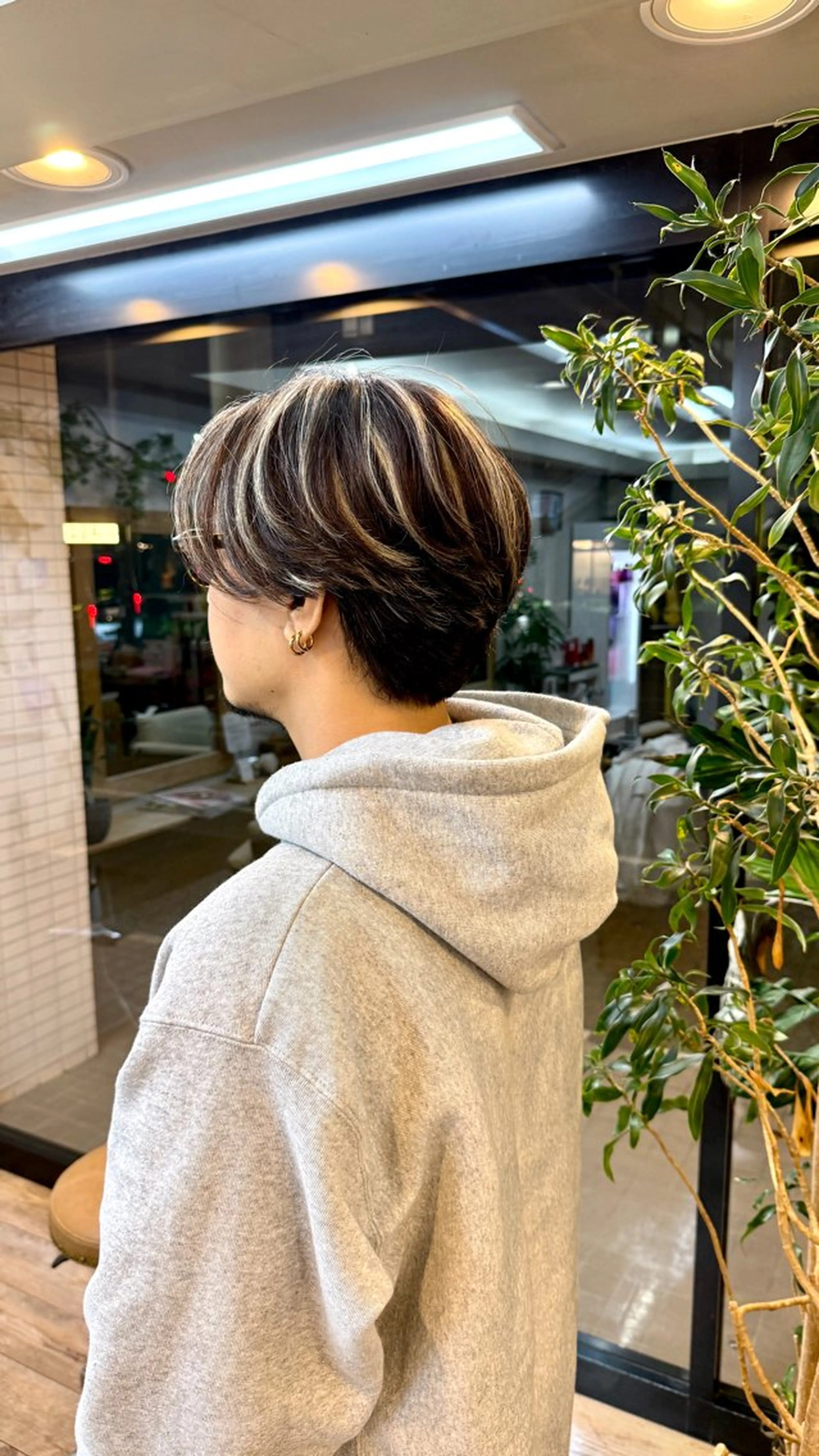 🦖 【メンズ限定】ケアブリーチスペシャルハイライト+3stepダメージ補修トリートメント 🦖の写真