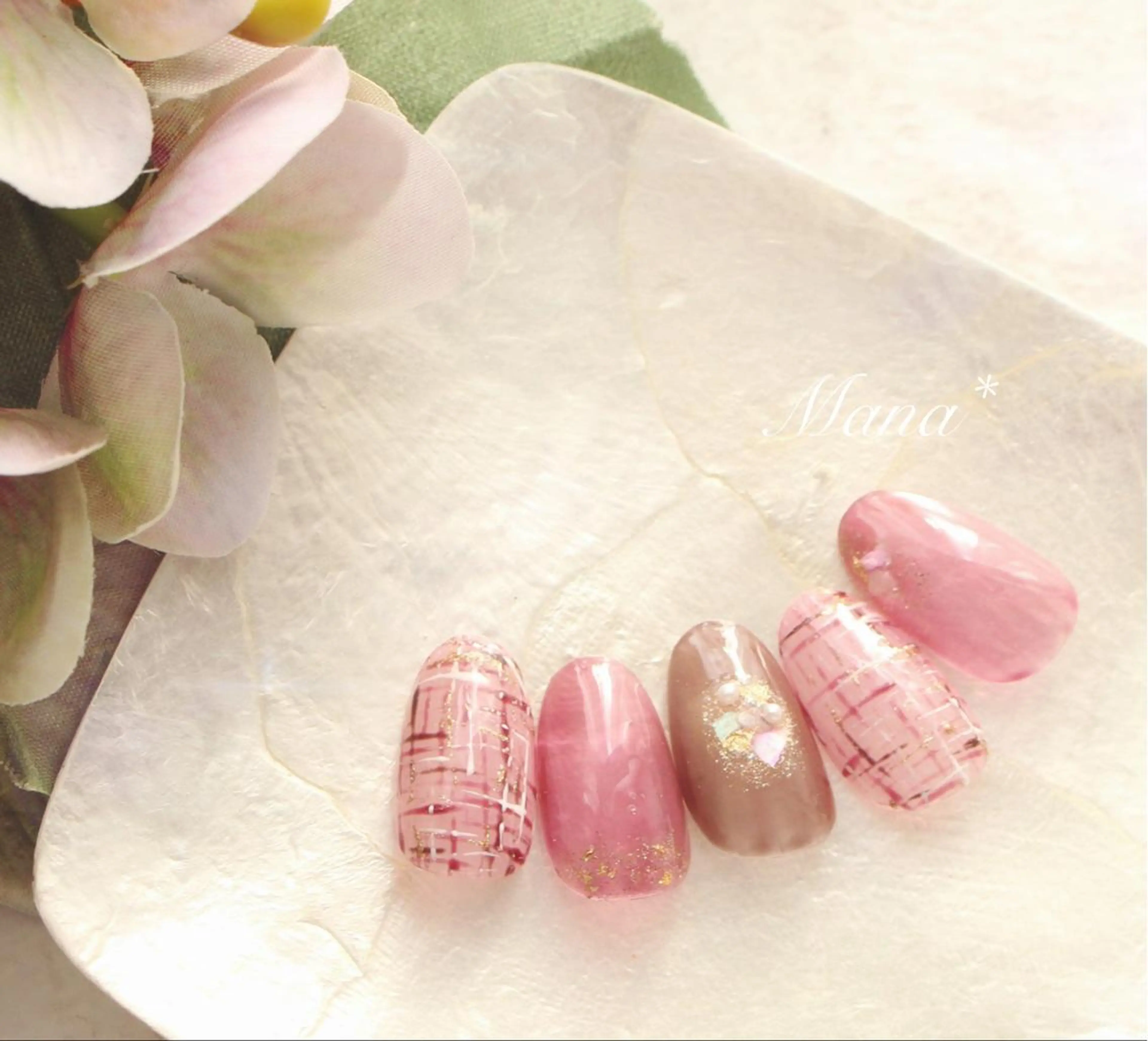 ネイル 塚田 由香里のネイルデザイン