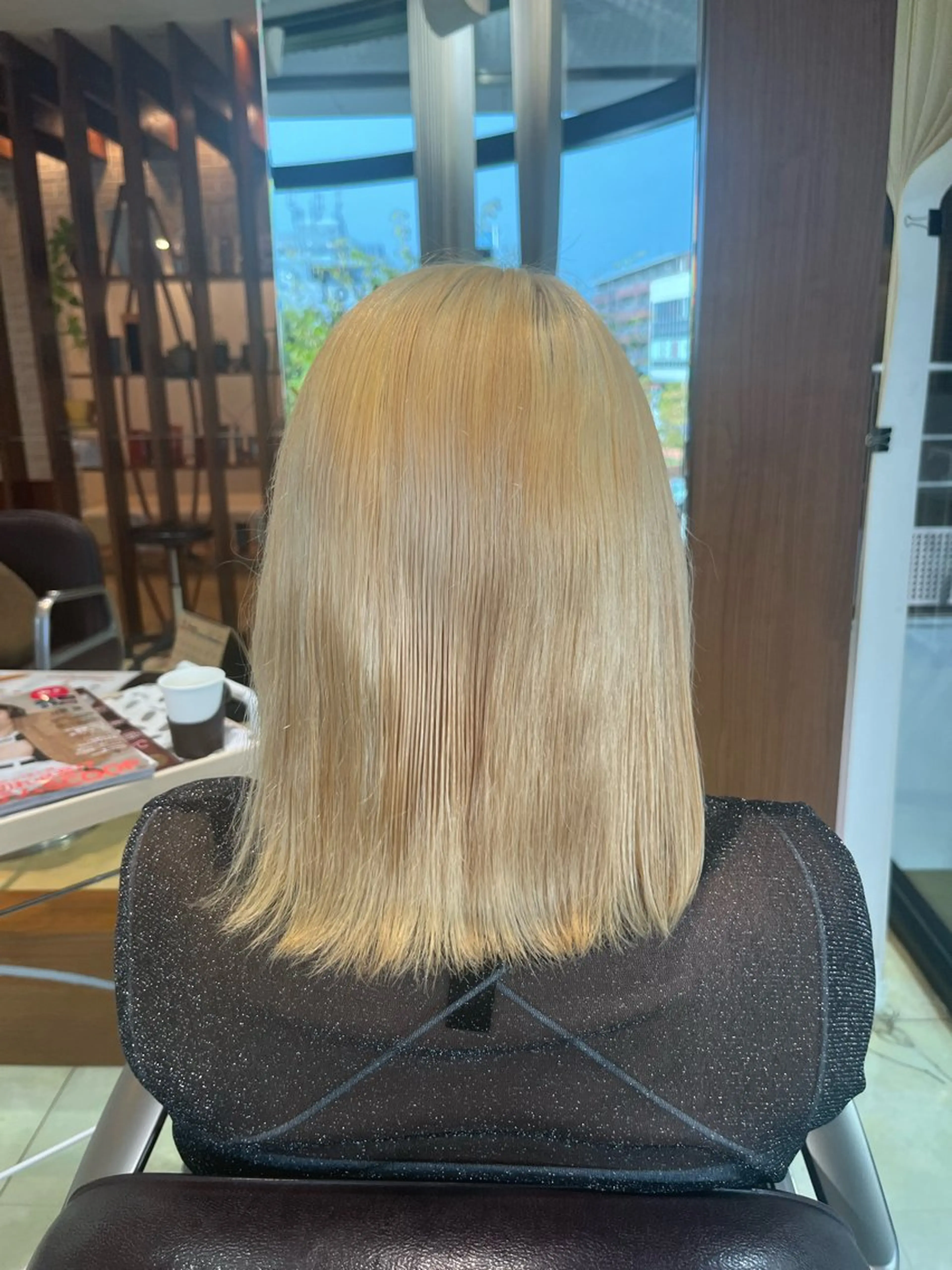 ミディアム 大野 桃果のヘアスタイル