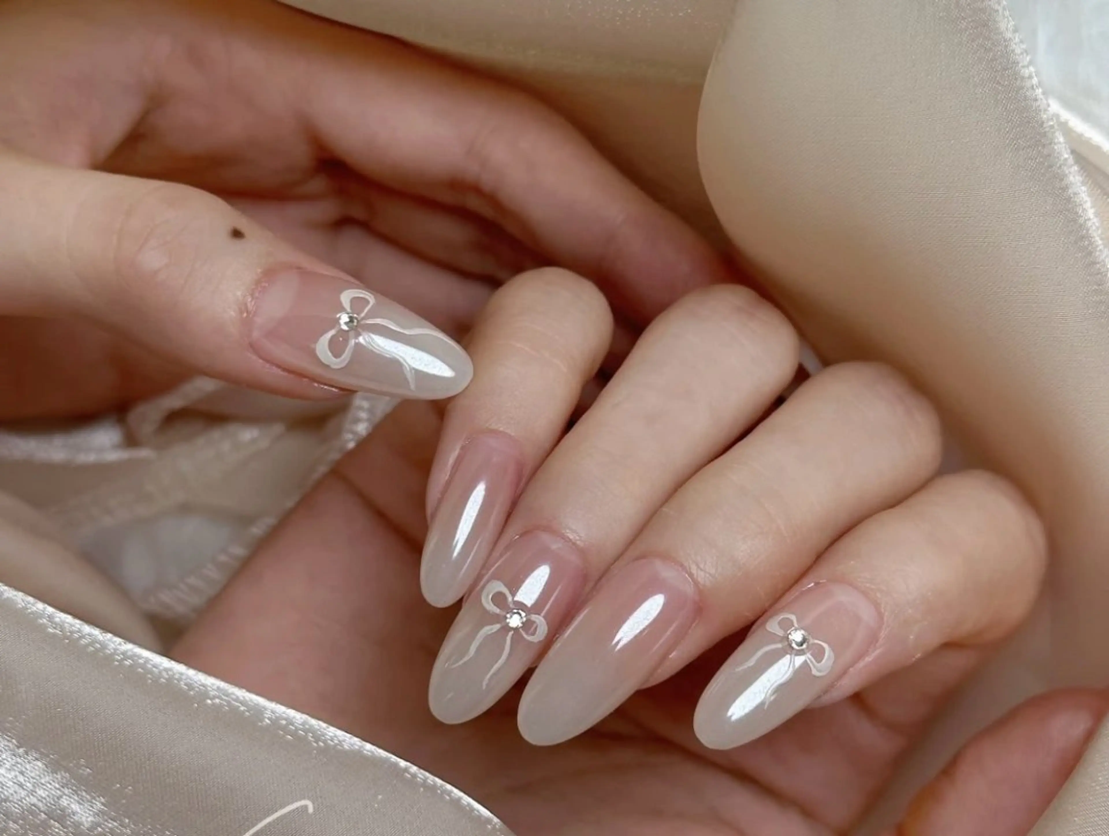 ネイル アートネイル チークネイル フットネイル マグネットネイル 持ち込み ラッキーネイルサロン西川口東口店所属・山田 由奈のネイルデザイン