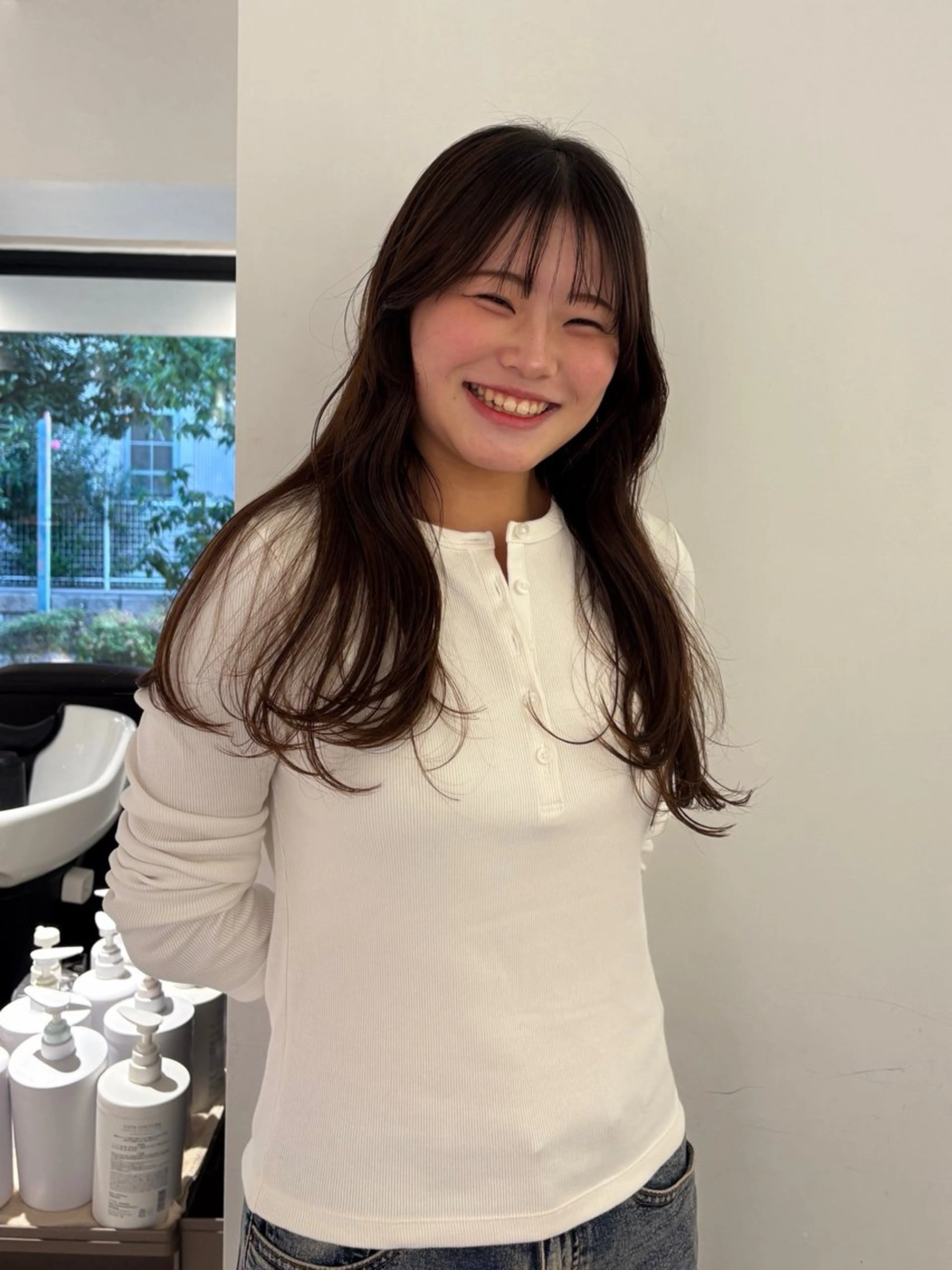 ロング UNBIRTHDAY MIUのヘアスタイル