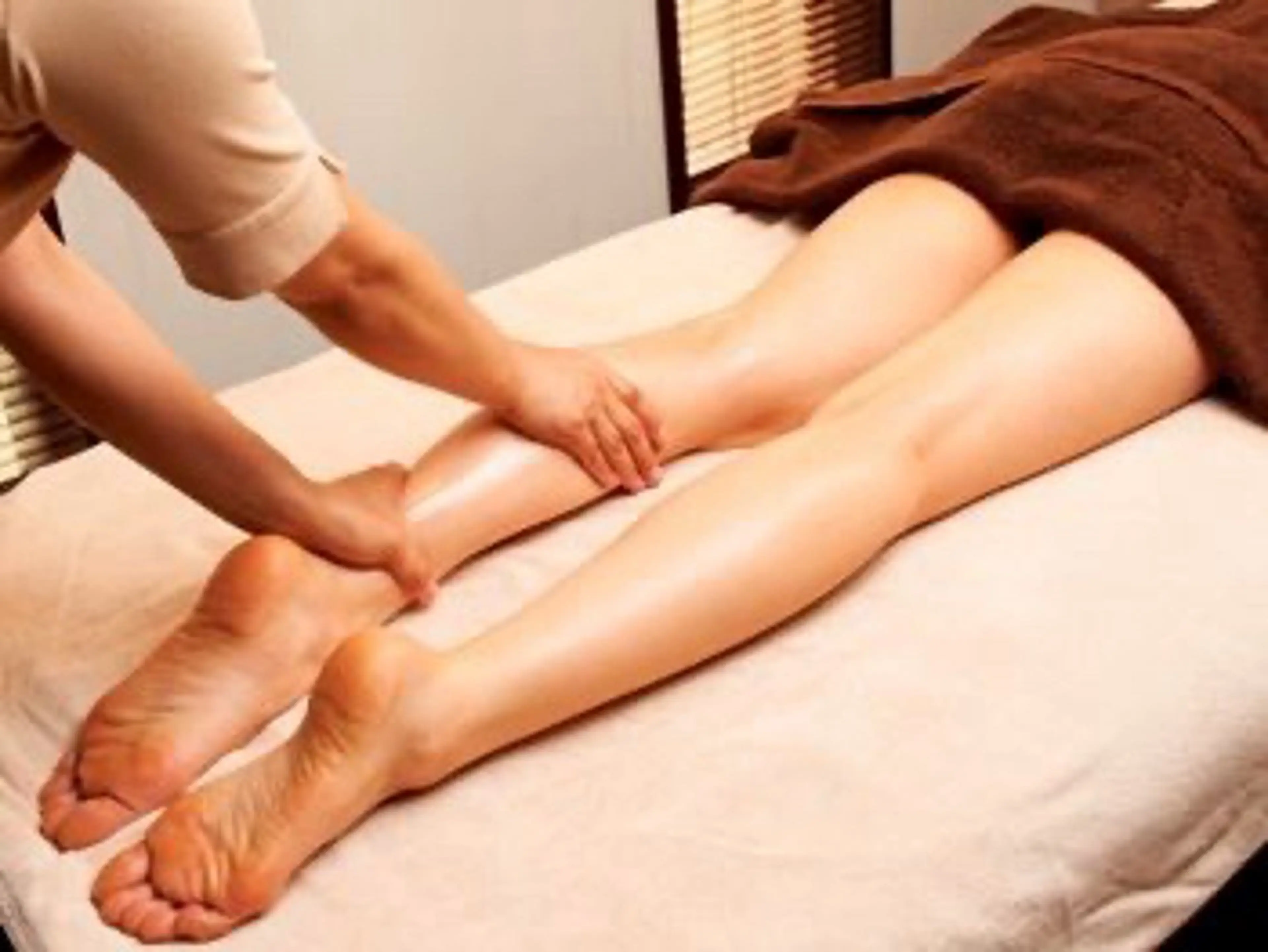 25分 アロマオイル フットケアコースの写真