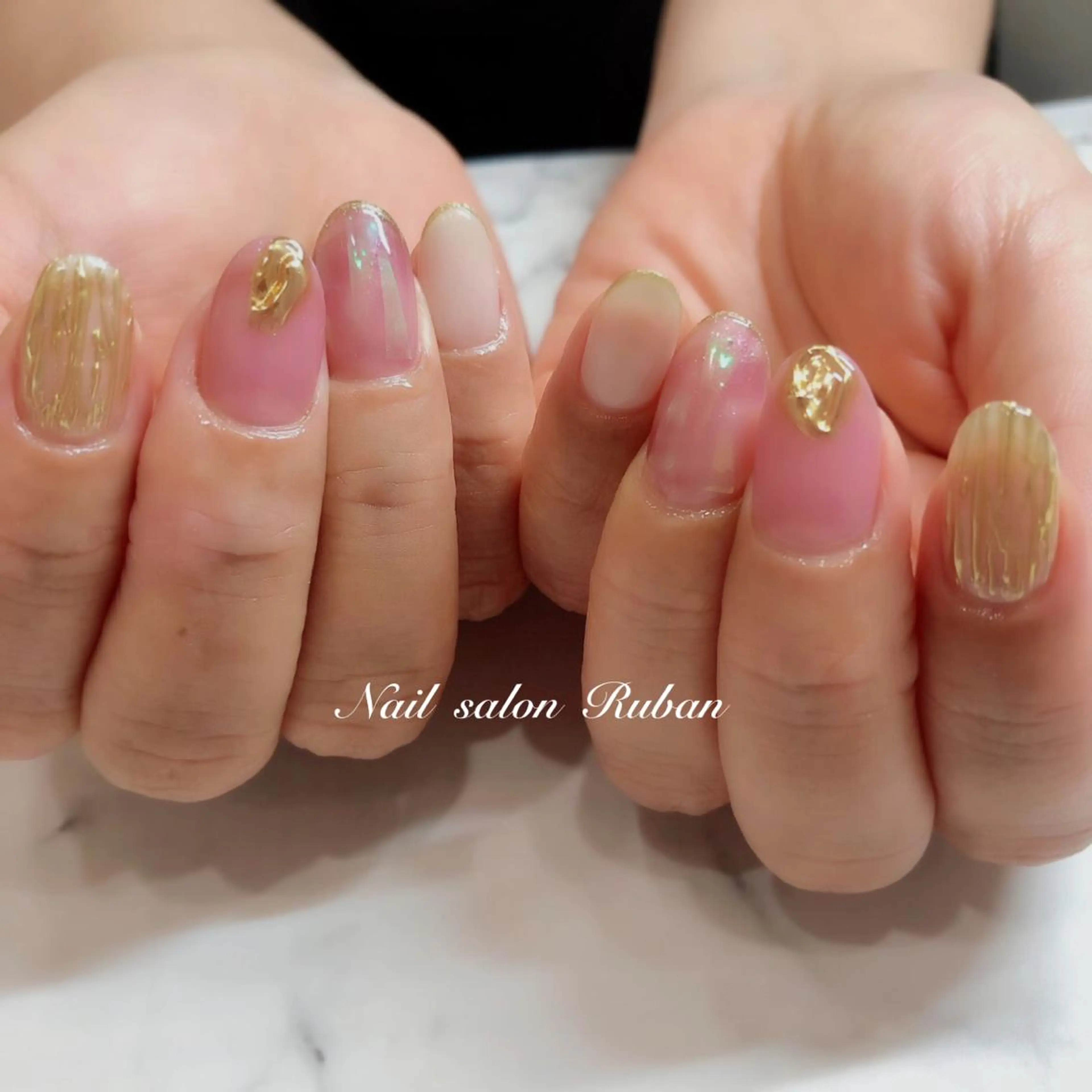 ネイル オーロラネイル ニュアンスネイル Nail salon Ruban所属・Nail salon Rubanのネイルデザイン