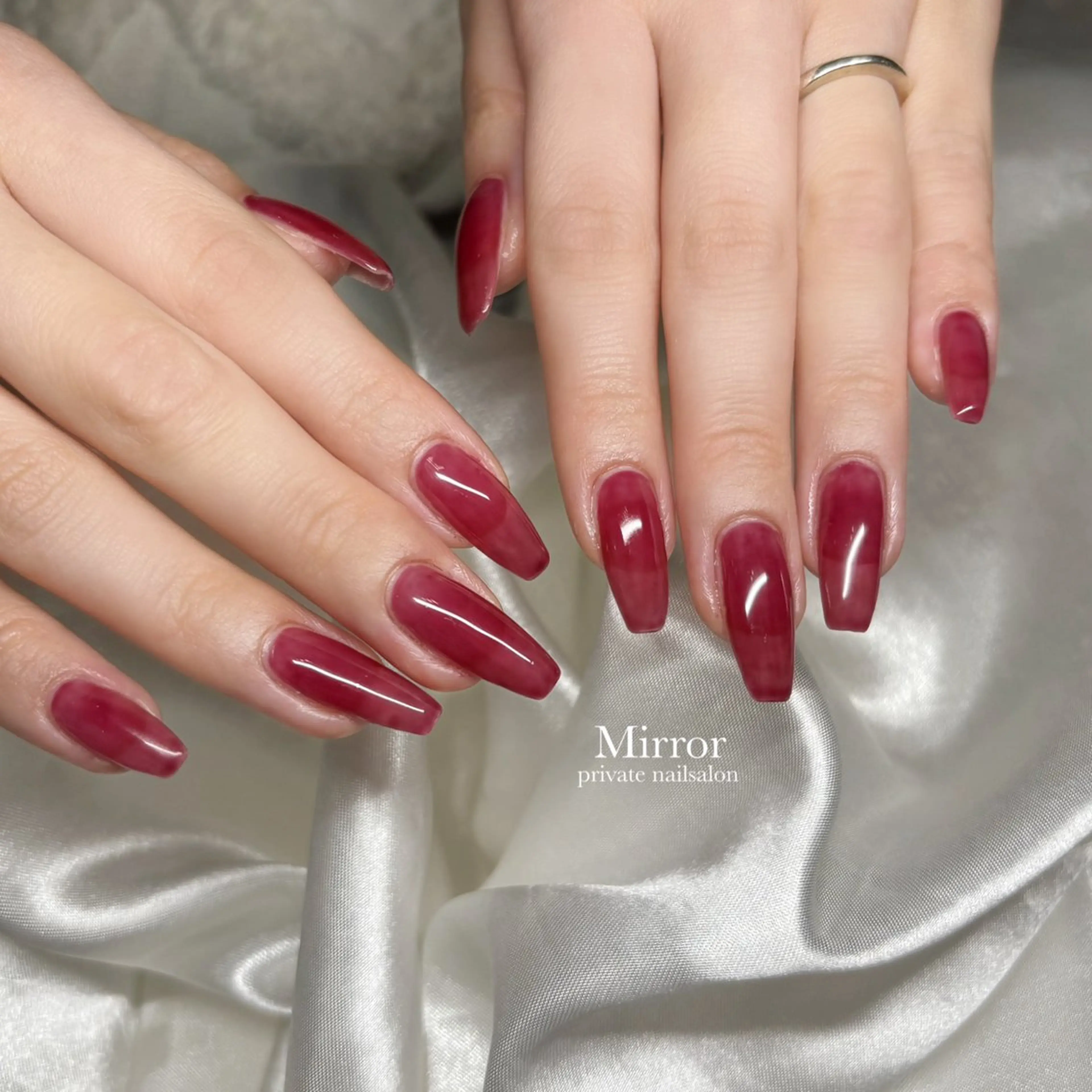 ネイル nailsalon Mirrorのネイルデザイン