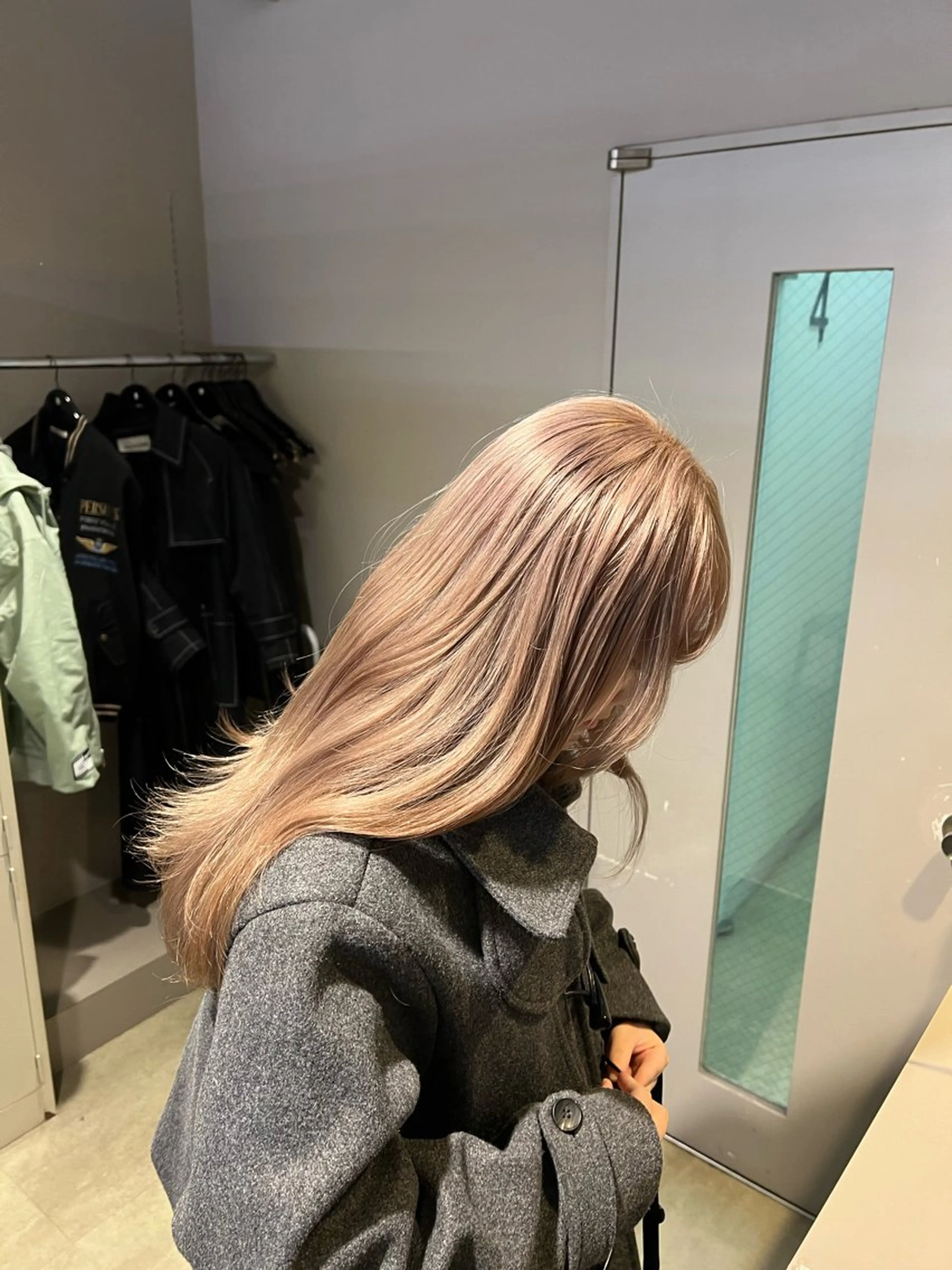 セミロング カラー ヘアカラー 韓国レイヤーカット /REIのヘアスタイル