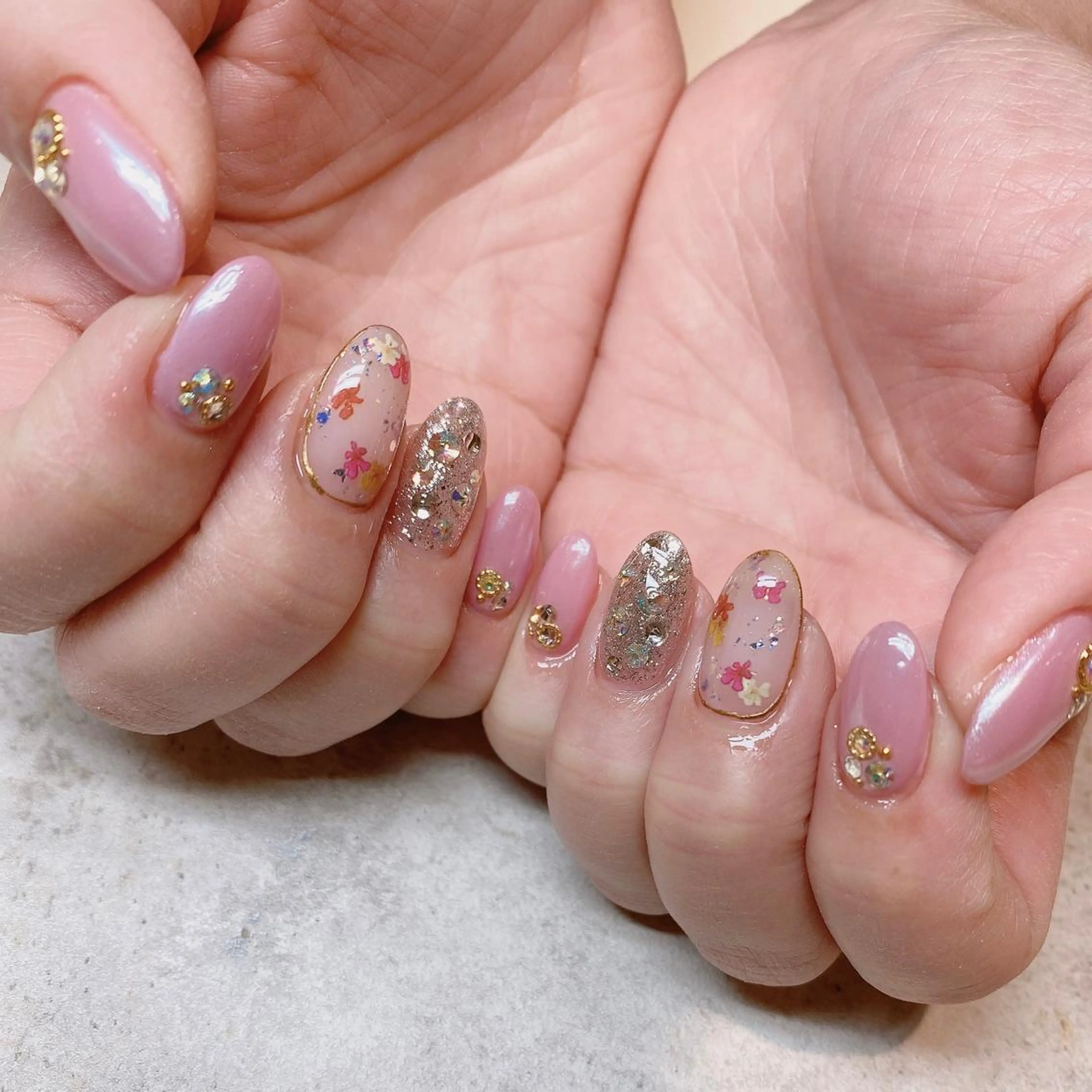 ネイル among アマン所属・lecoa_ kana／amongのネイルデザイン