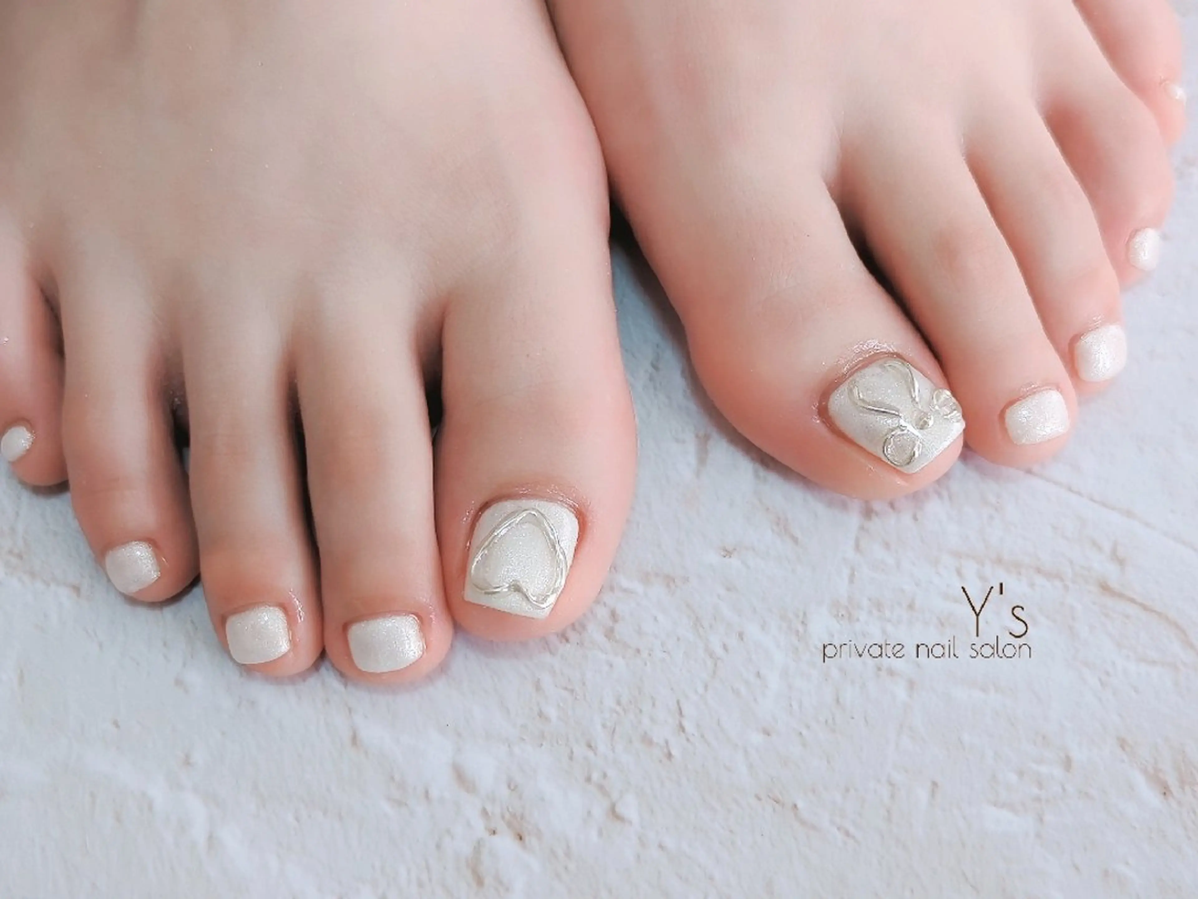 ネイル フットネイル YUMI NAGAI  のネイルデザイン