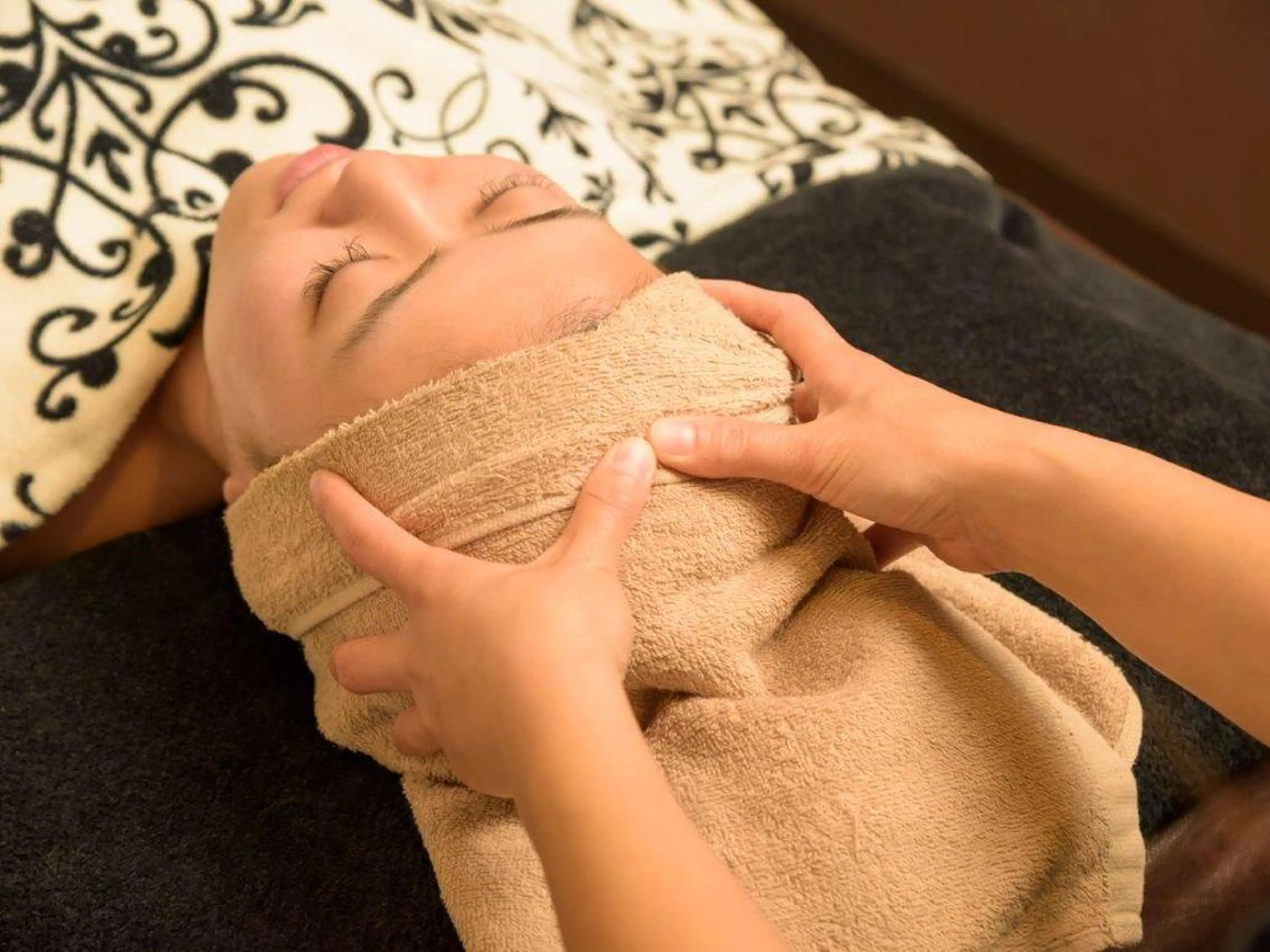 【リベルハーブピーリング認定店】敏感肌・美白脱毛専門店Dione立川店所属・Dione 立川店のエステ・リラクイメージ