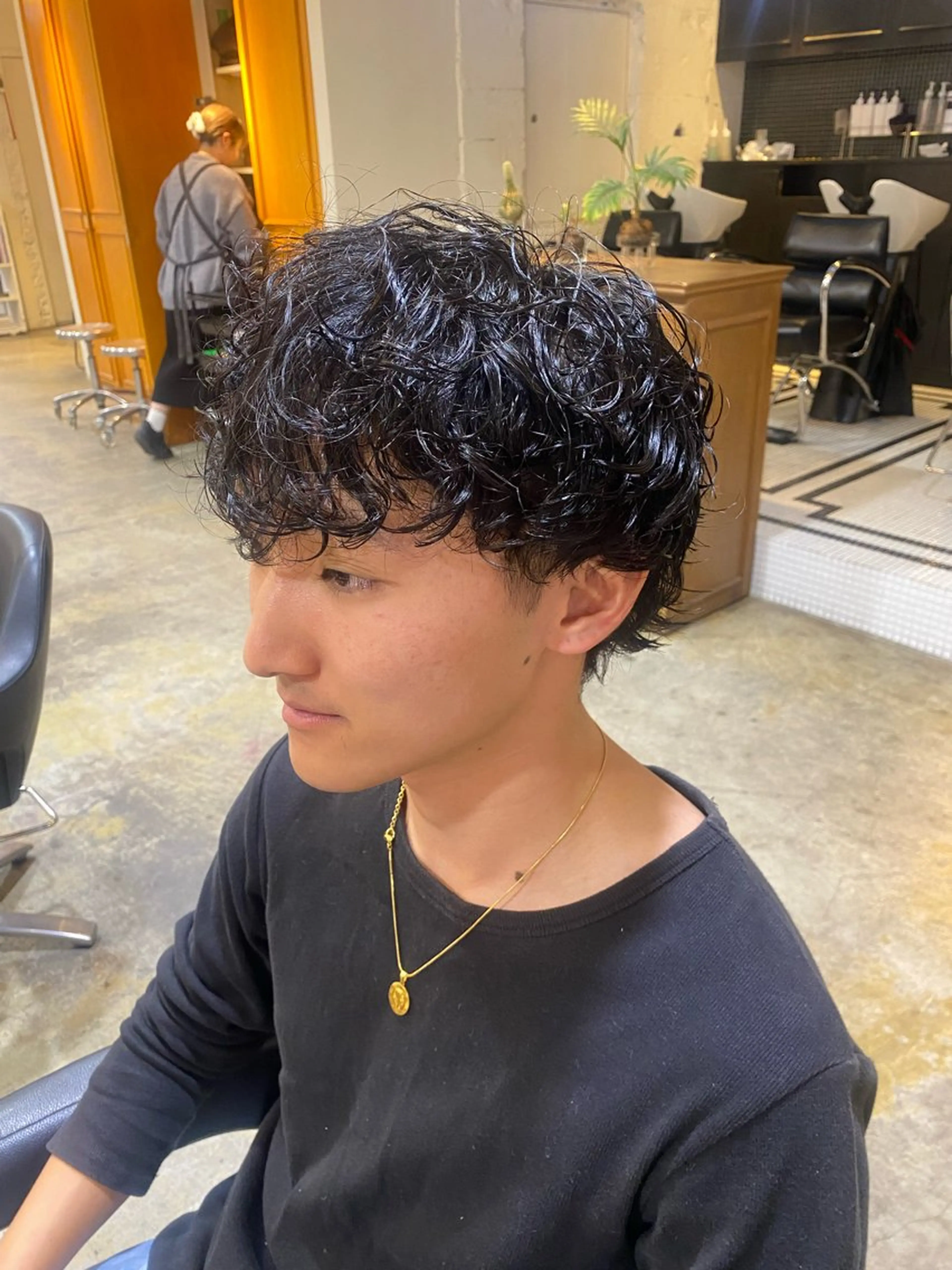 ミディアム パーマ メンズ レイヤーボブ/ 艶カラー/サナ🌼のヘアスタイル