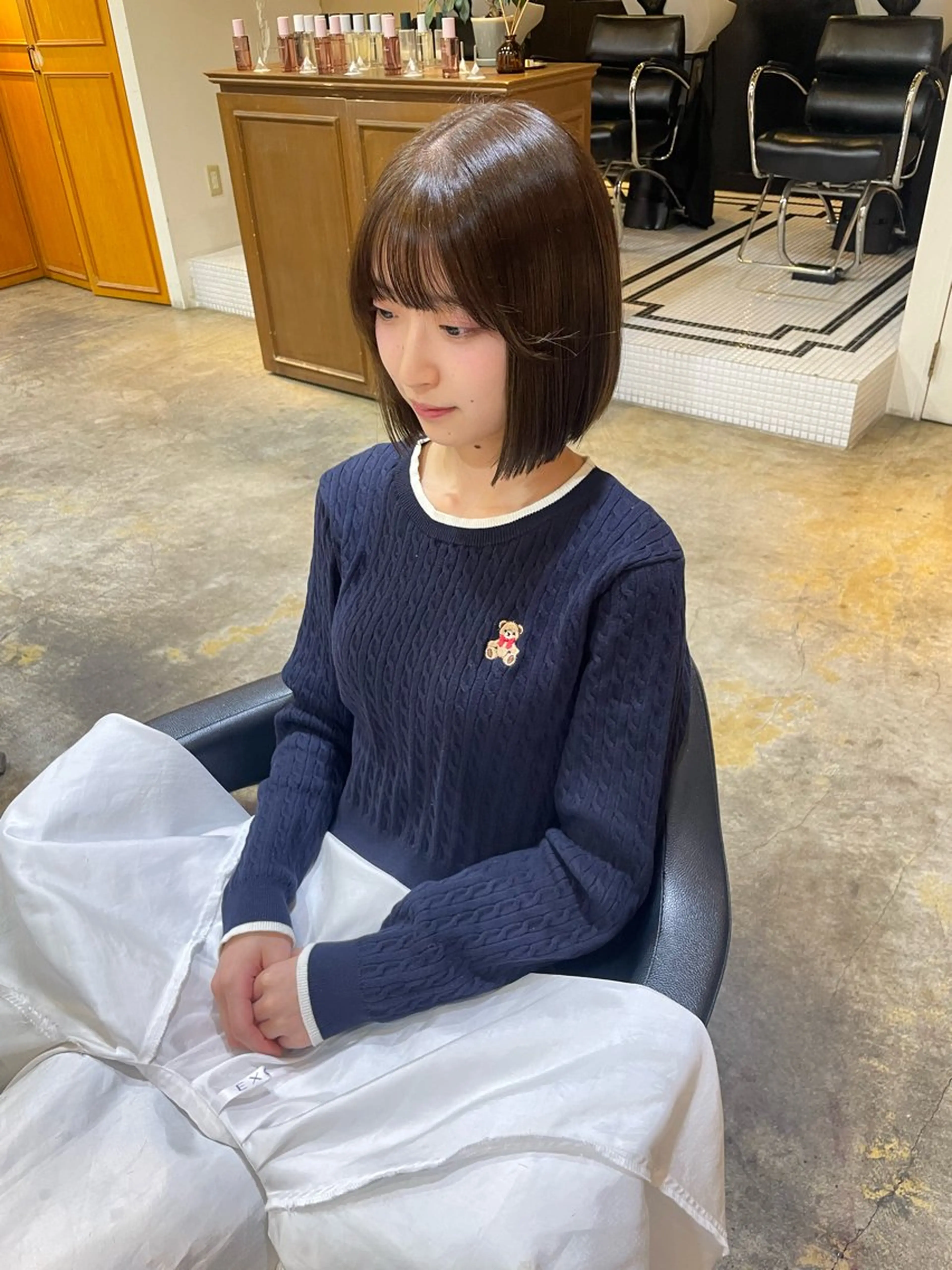 ショート カラー ベージュカラー オリーブベージュ MIOベージュカラー 柔らかいカラーのヘアスタイル