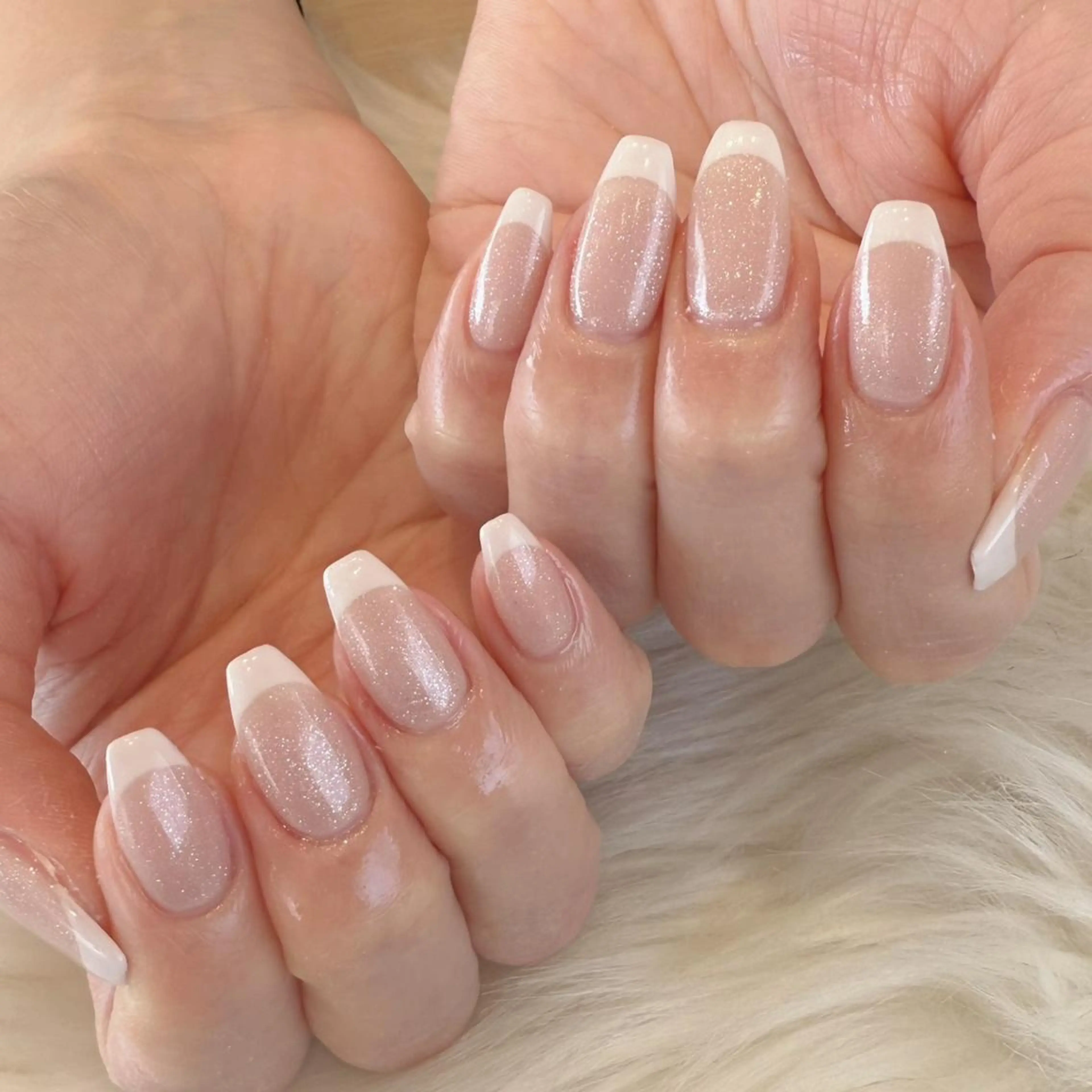 ネイル フレンチネイル キラキラネイル ハンドネイル Kanai Harukaのネイルデザイン