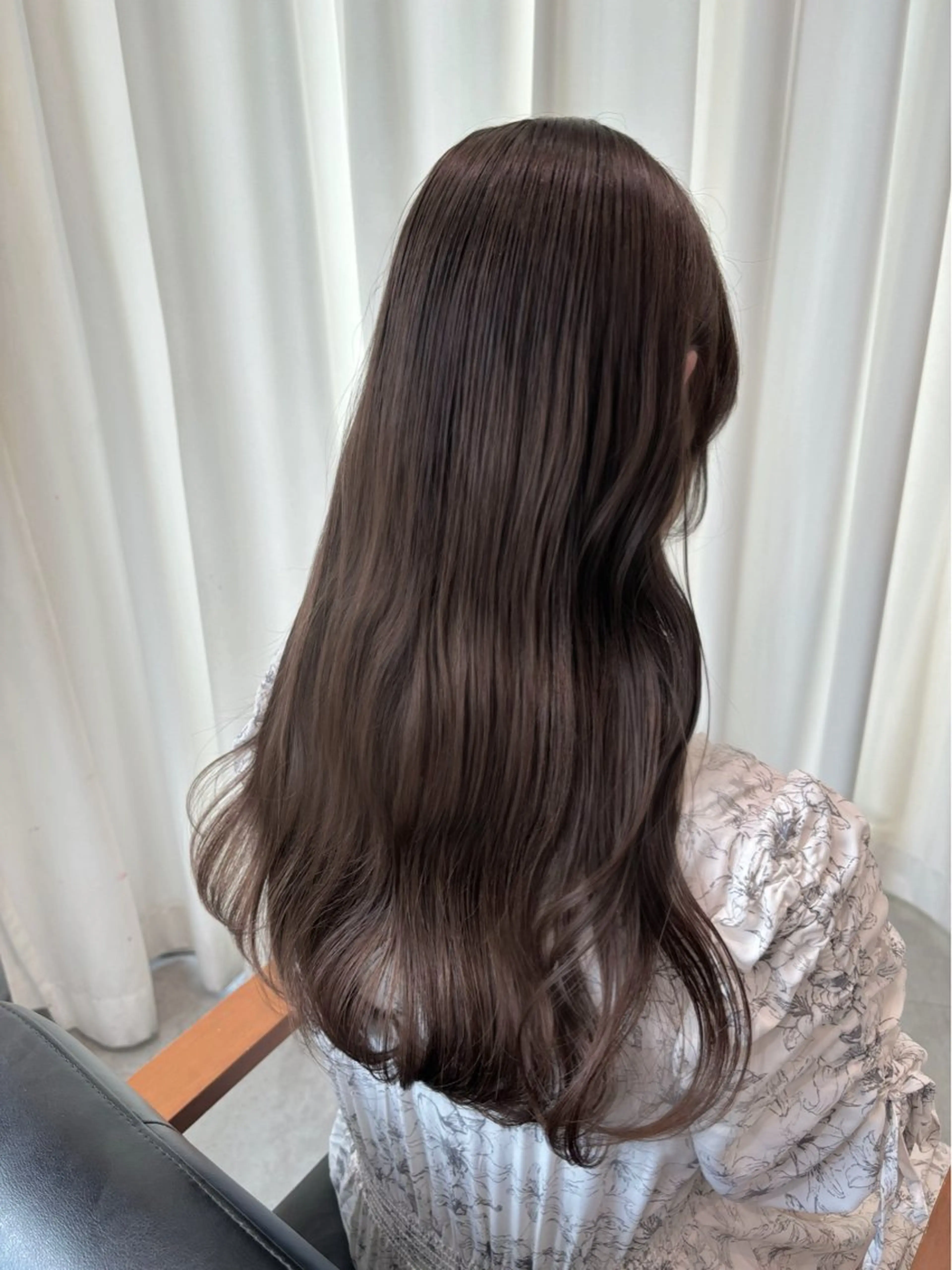 ロング カラー ベージュカラー 透明感カラー オリーブベージュ ‎Lby home 🪽mikuのヘアスタイル