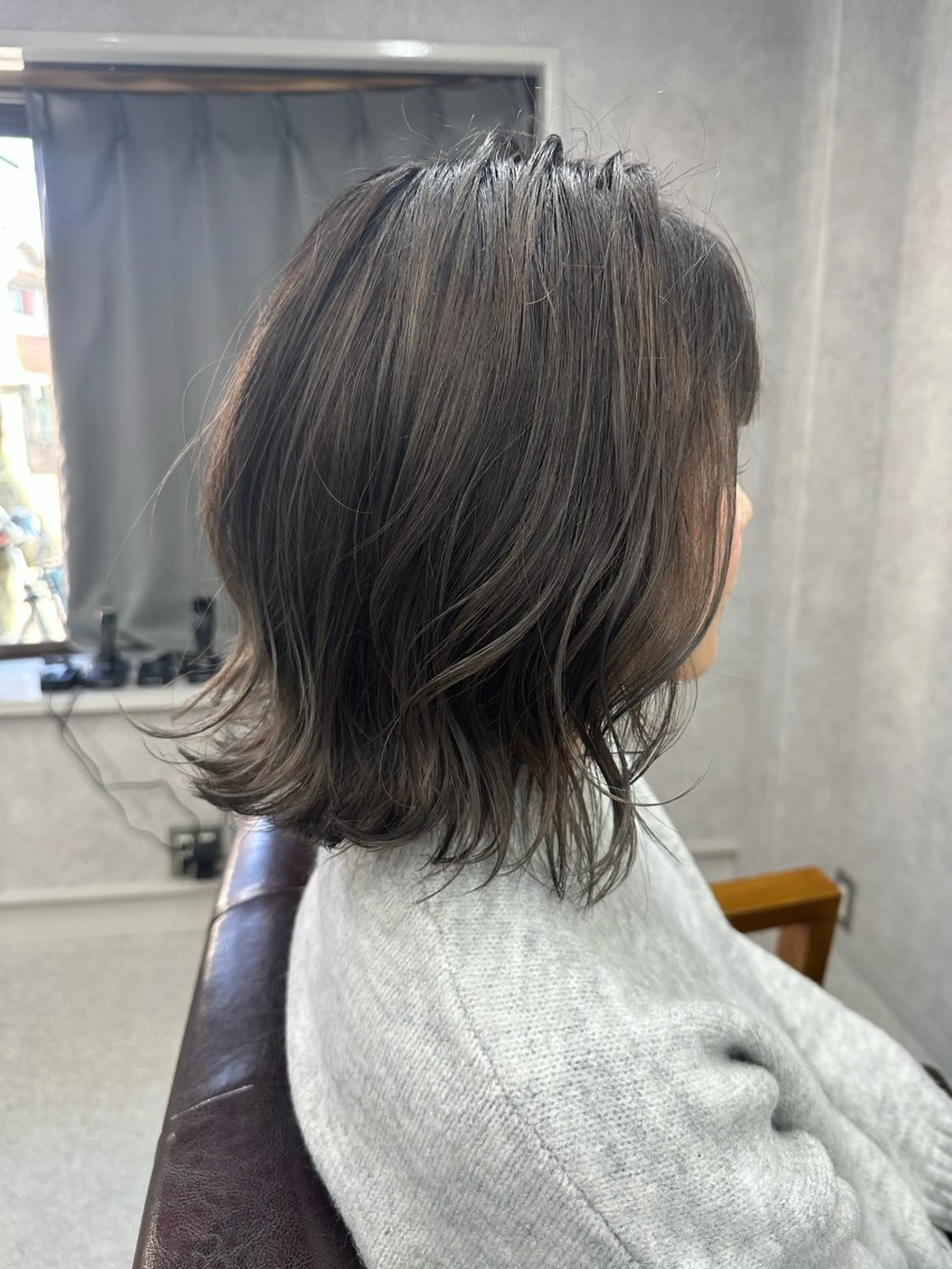 ミディアム カラー カット ヘアカラー トリートメント Lien 深井店のヘアスタイル