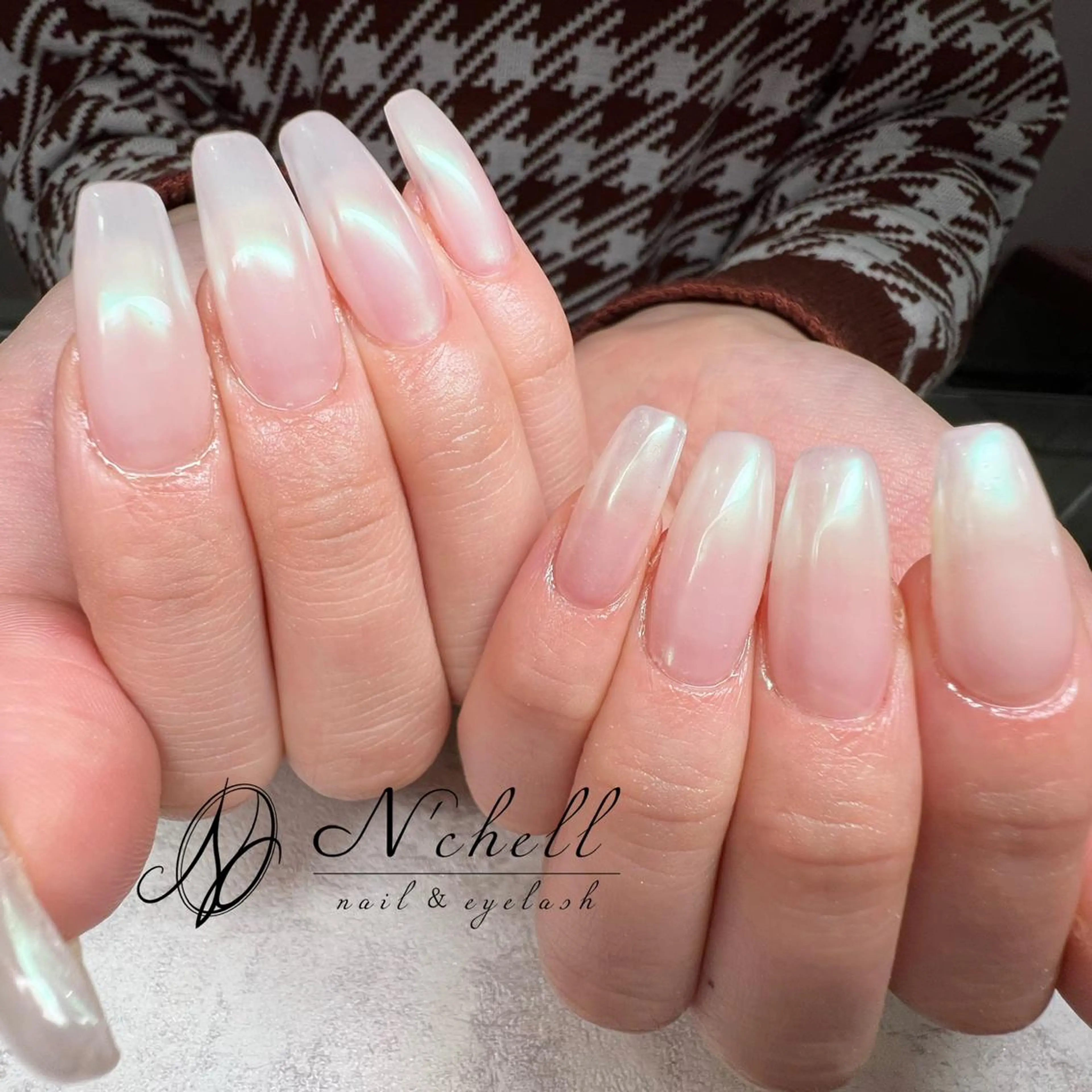 ネイル オーロラネイル ミラーネイル ワンカラーネイル ハンドネイル Nailist Minekiのネイルデザイン