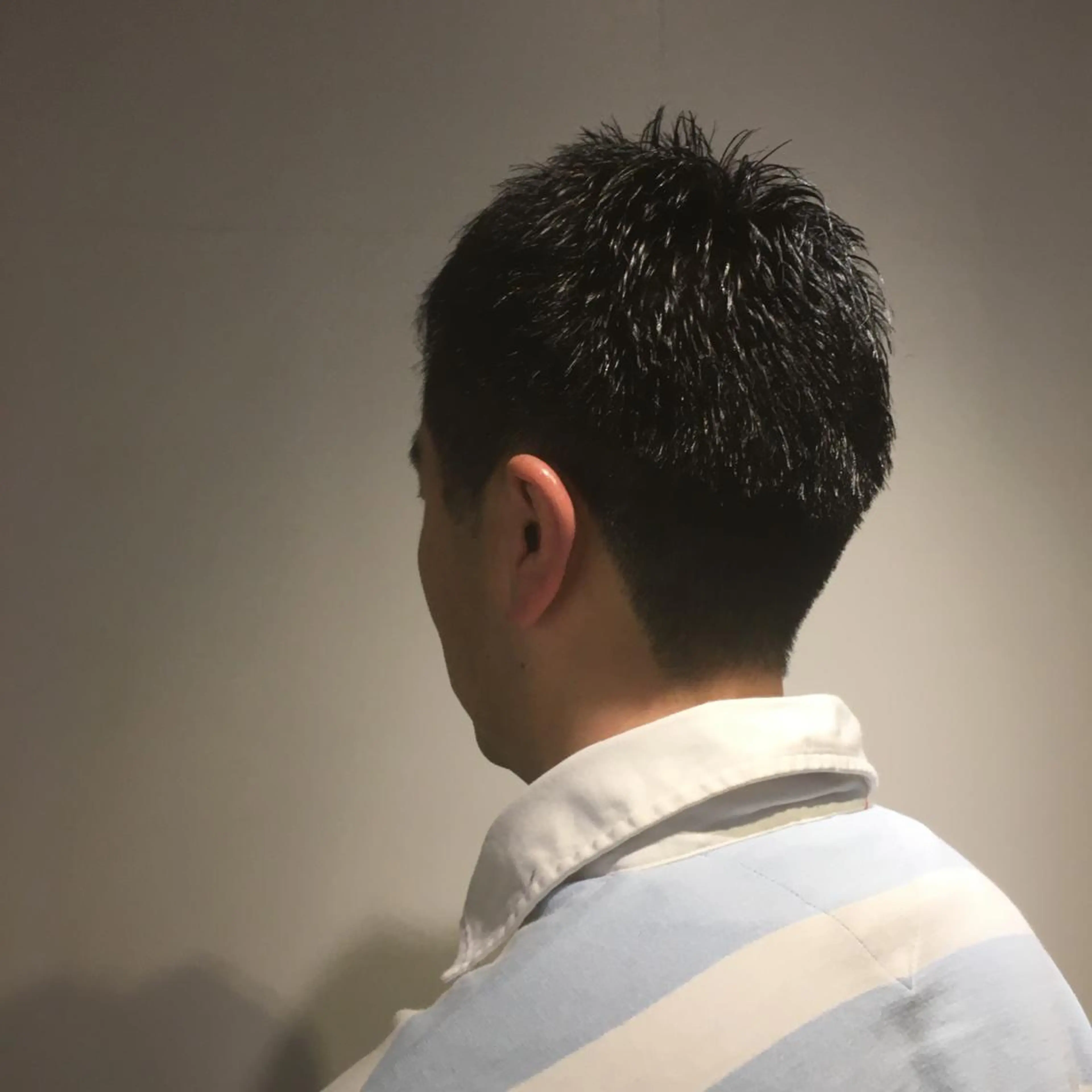 ショート カラー メンズ カット ヘアカラー しのはら まどかのヘアスタイル