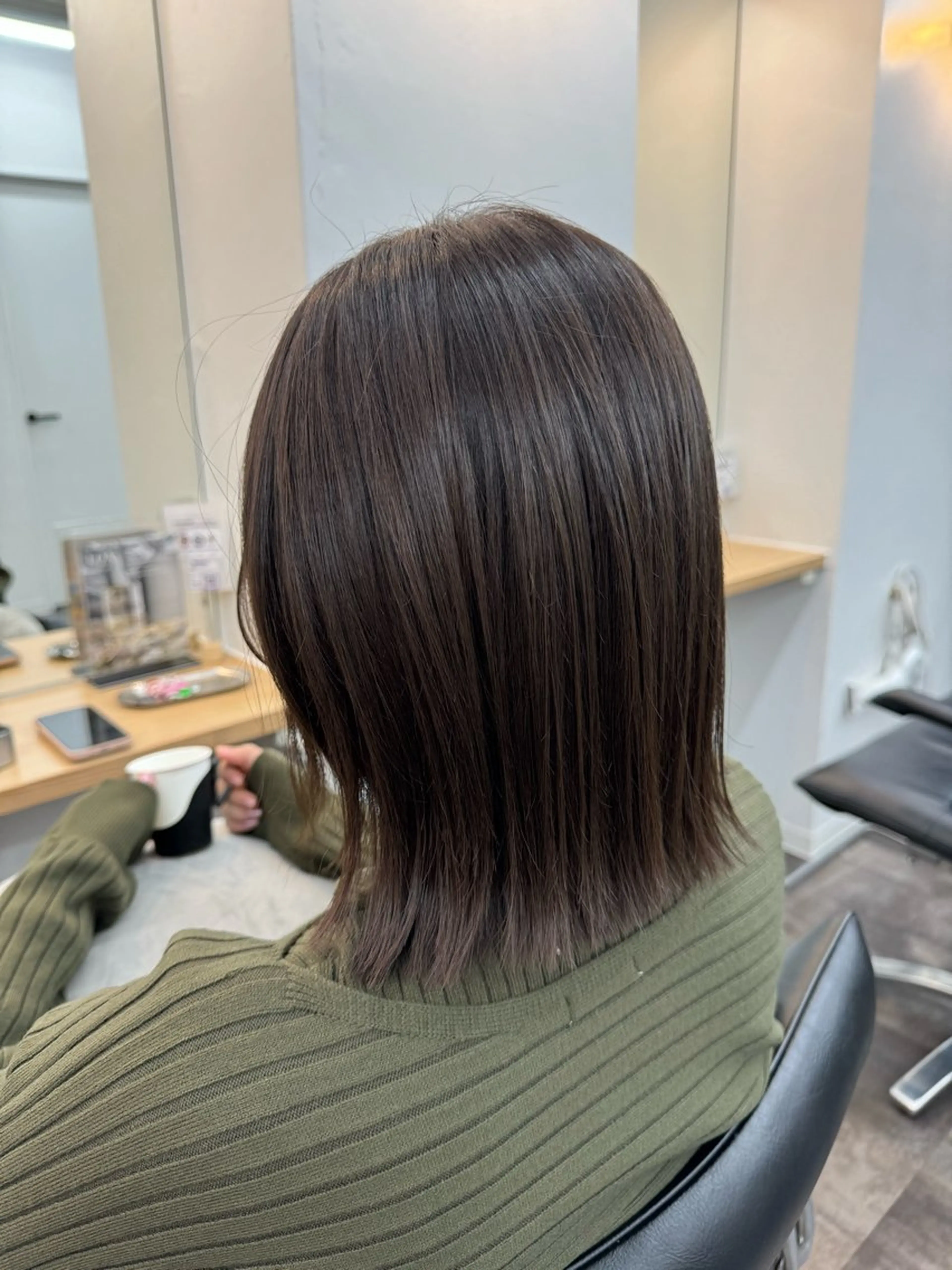 ミディアム カラー カット ヘアカラー トリートメント WISTERIA P LUS1 ikumiのヘアスタイル