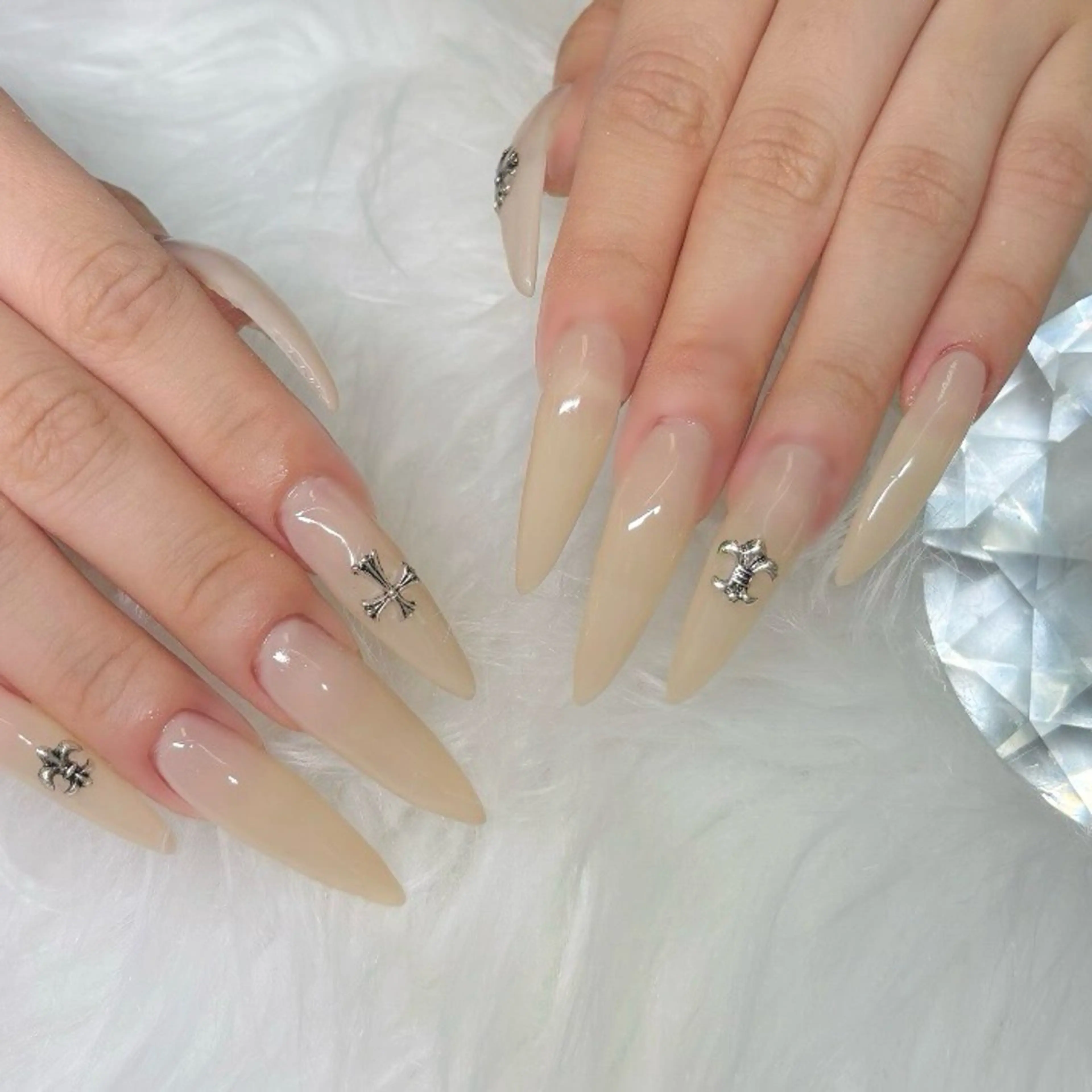 ネイル 中元 月のネイルデザイン