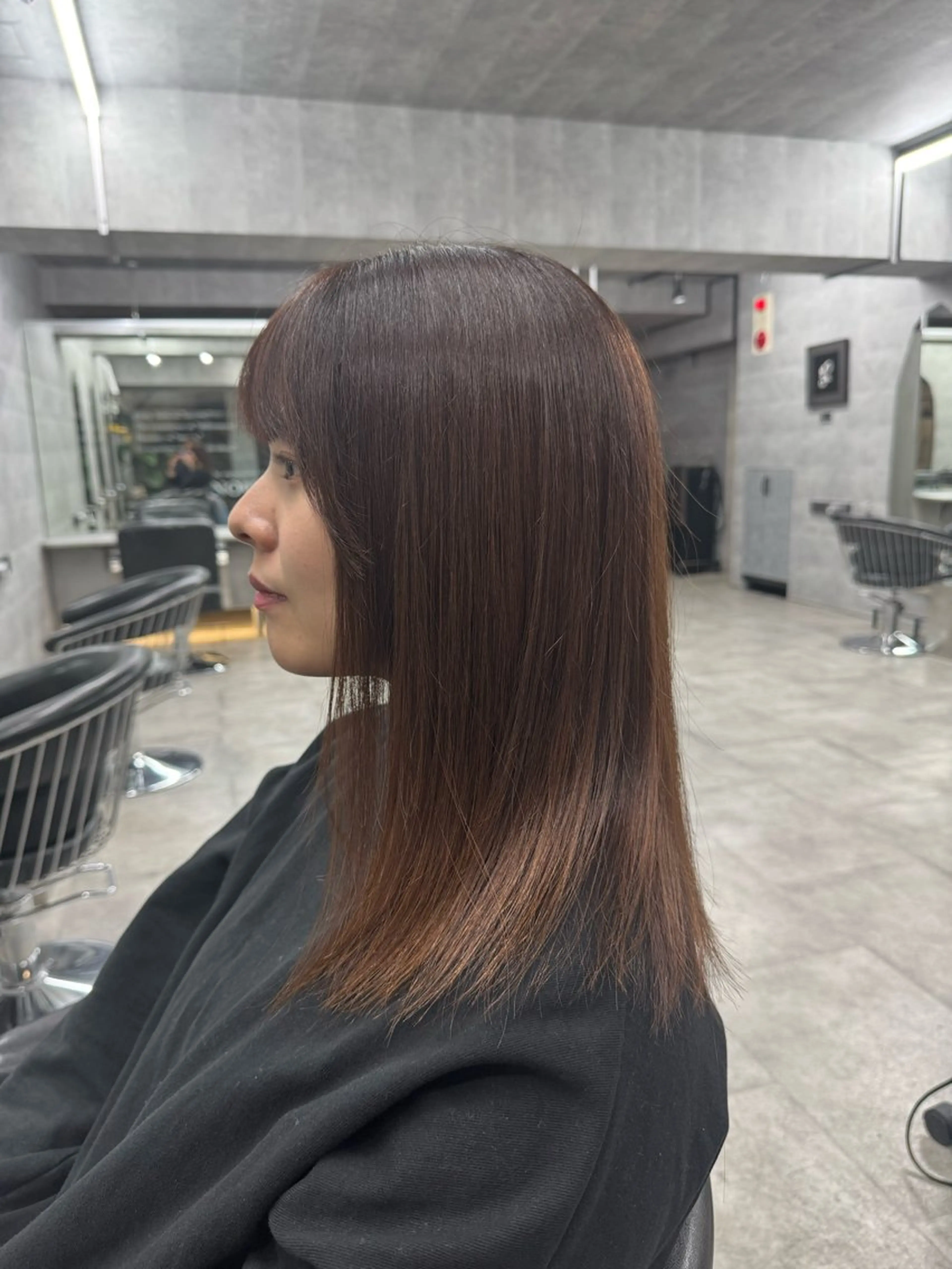 ミディアム カット 縮毛矯正 あなたのお悩み改善" You"💚❤️💛のヘアスタイル