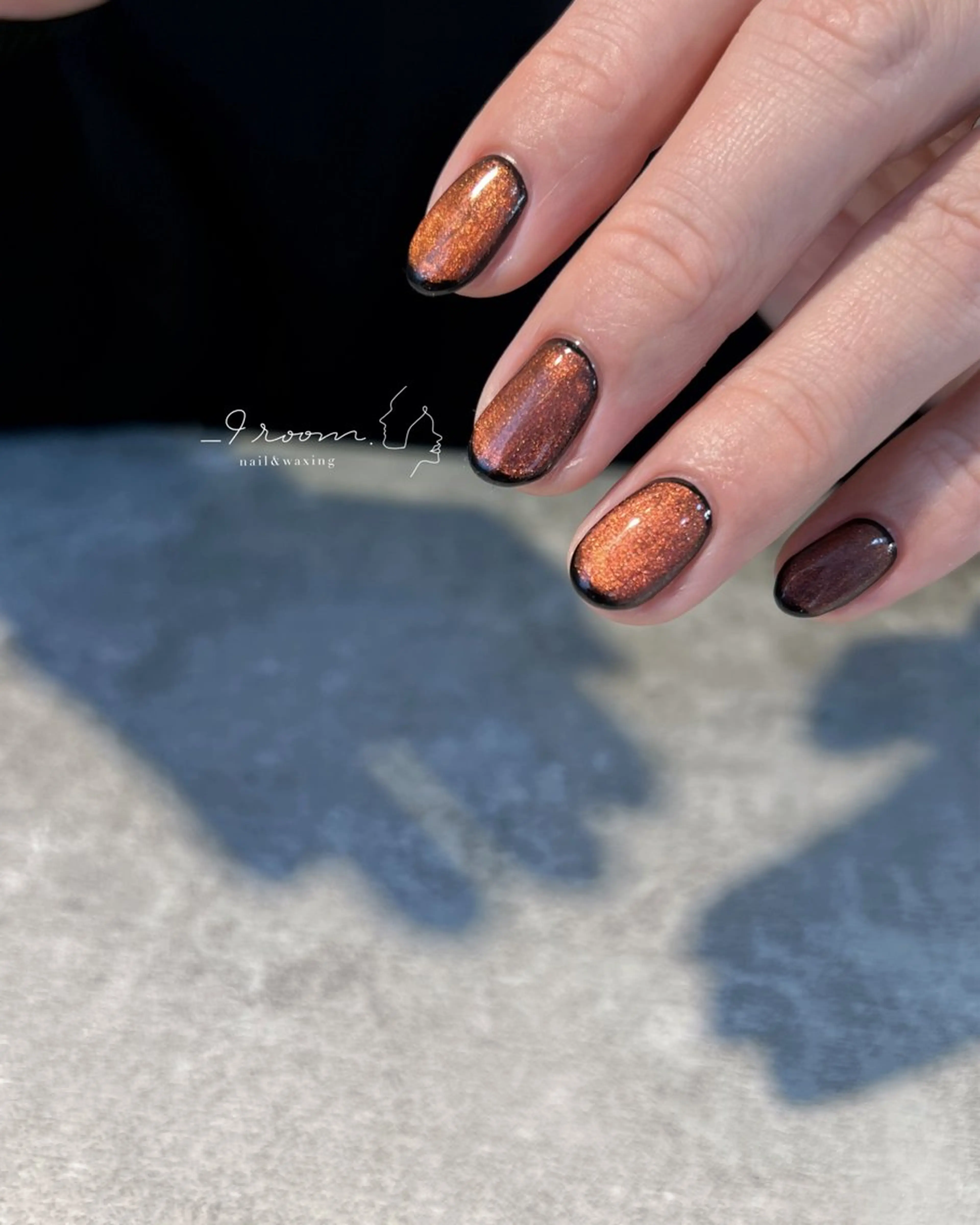 ネイル キラキラネイル ラメ(グリッター) マグネットネイル オフィスネイル ハンドネイル _9 room. Yoshimiのネイルデザイン